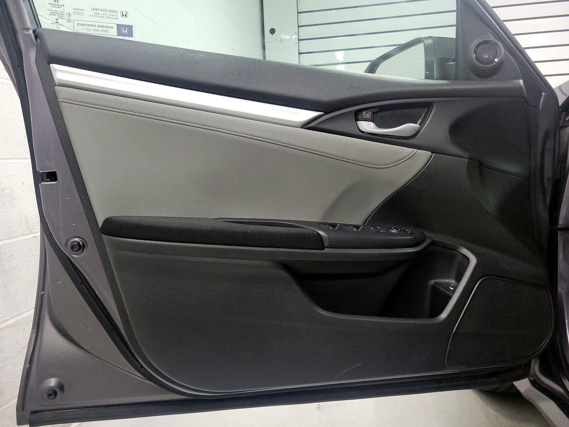 Thumbnail: 2017 Honda Civic - 12