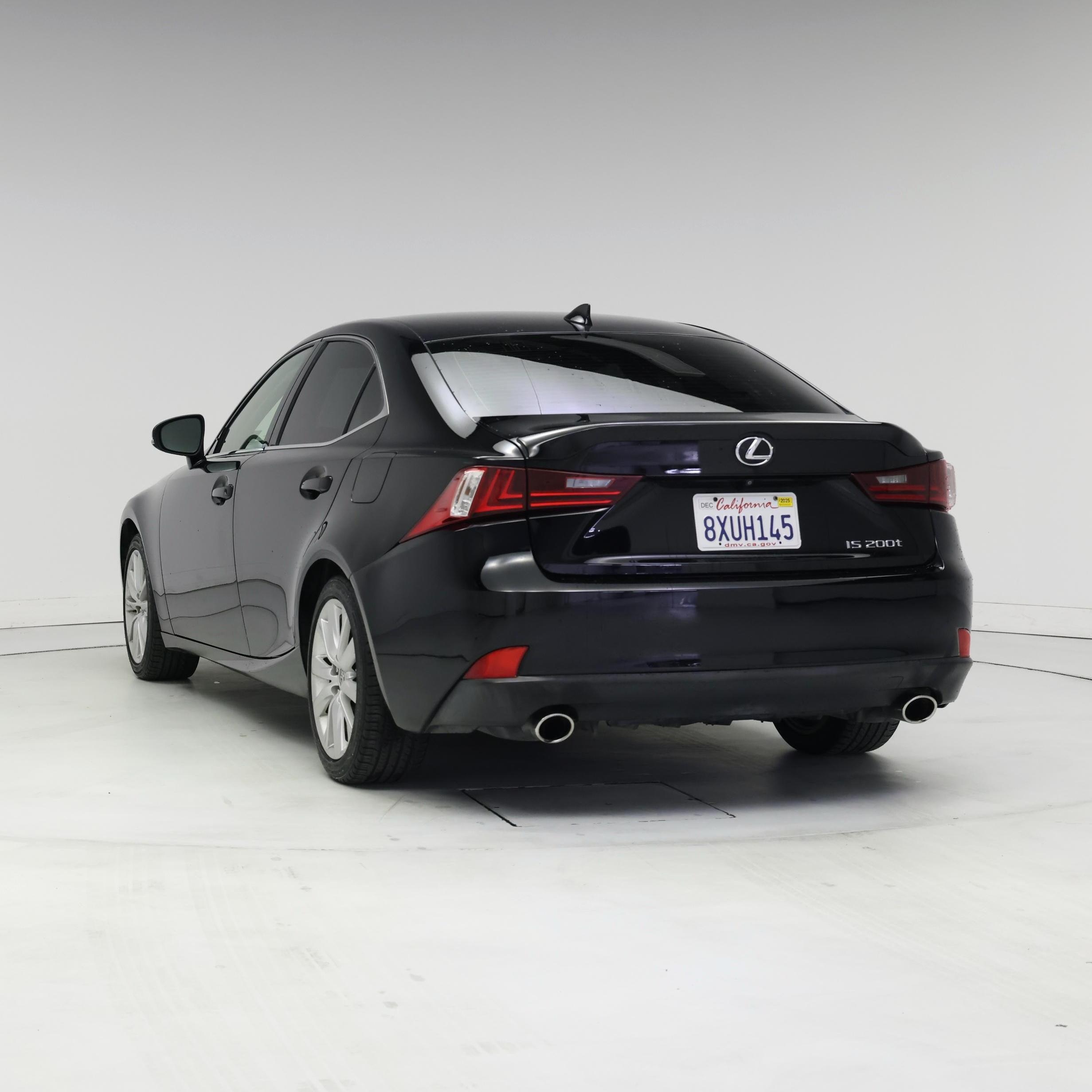 Thumbnail: 2016 Lexus IS - 2