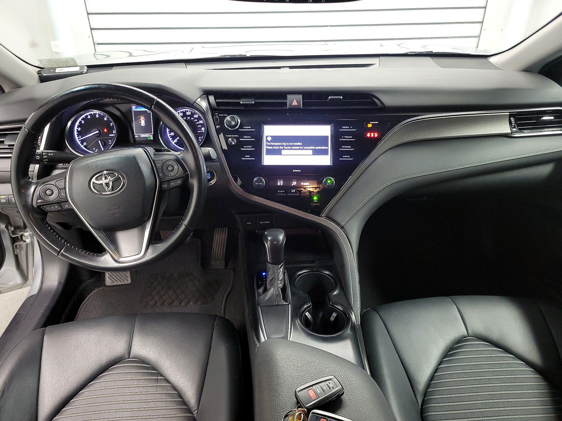 Thumbnail: 2020 Toyota Camry - 9