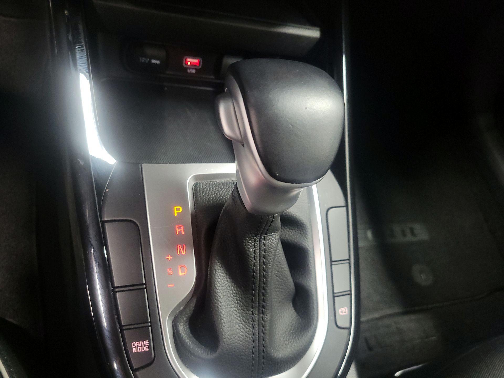 Thumbnail: 2024 Kia Forte - 16