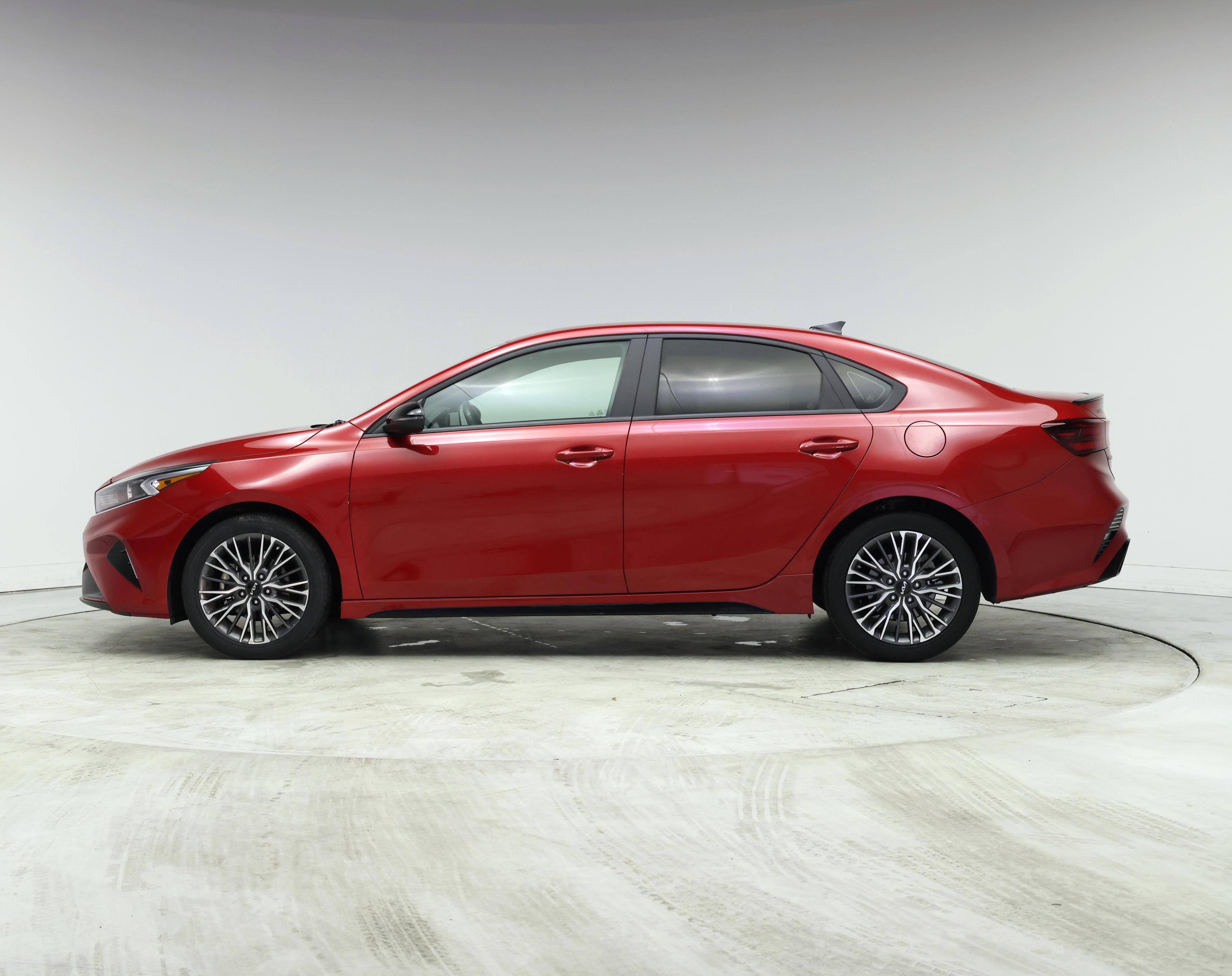 Thumbnail: 2024 Kia Forte - 3