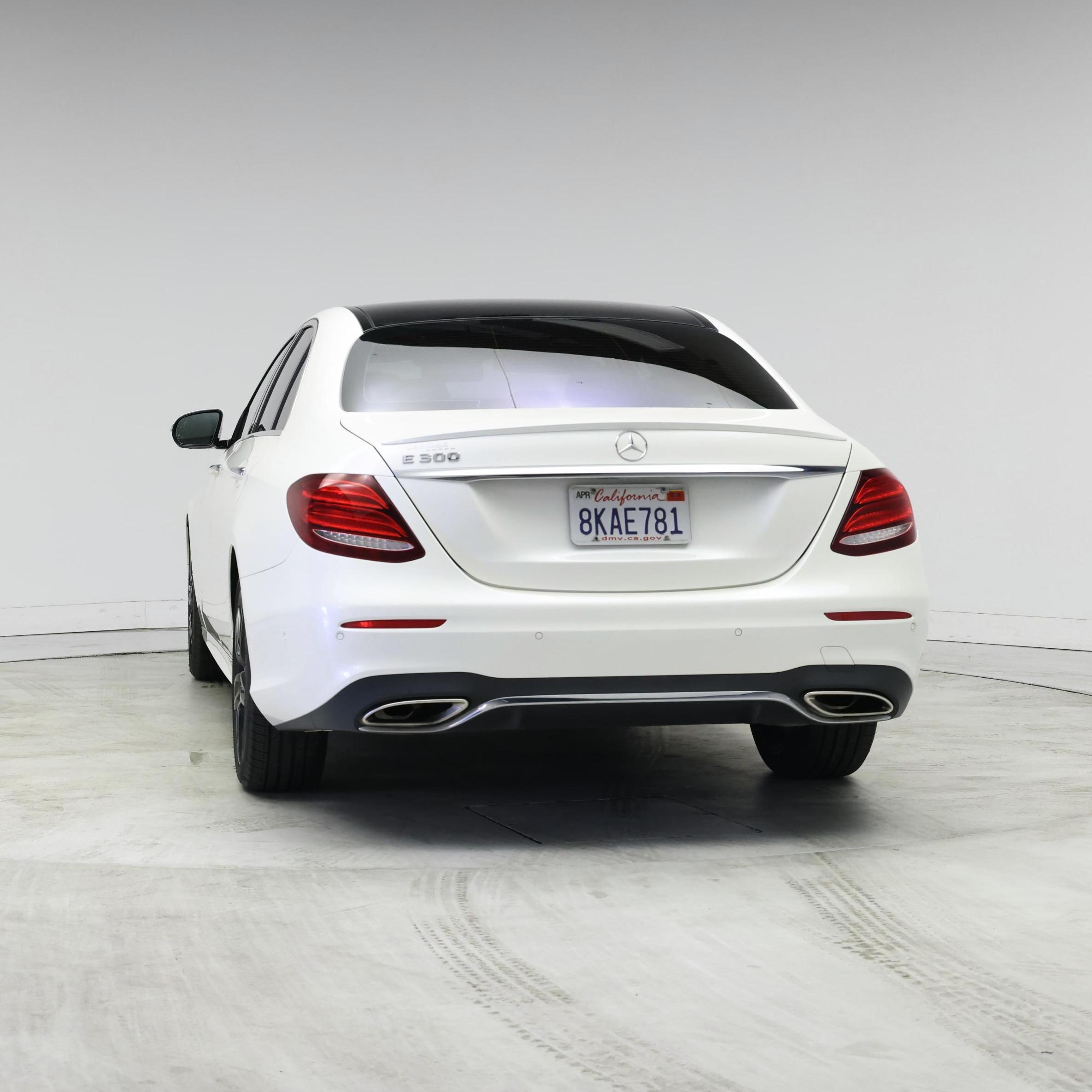 Thumbnail: 2019 Mercedes-Benz E-Class - 6