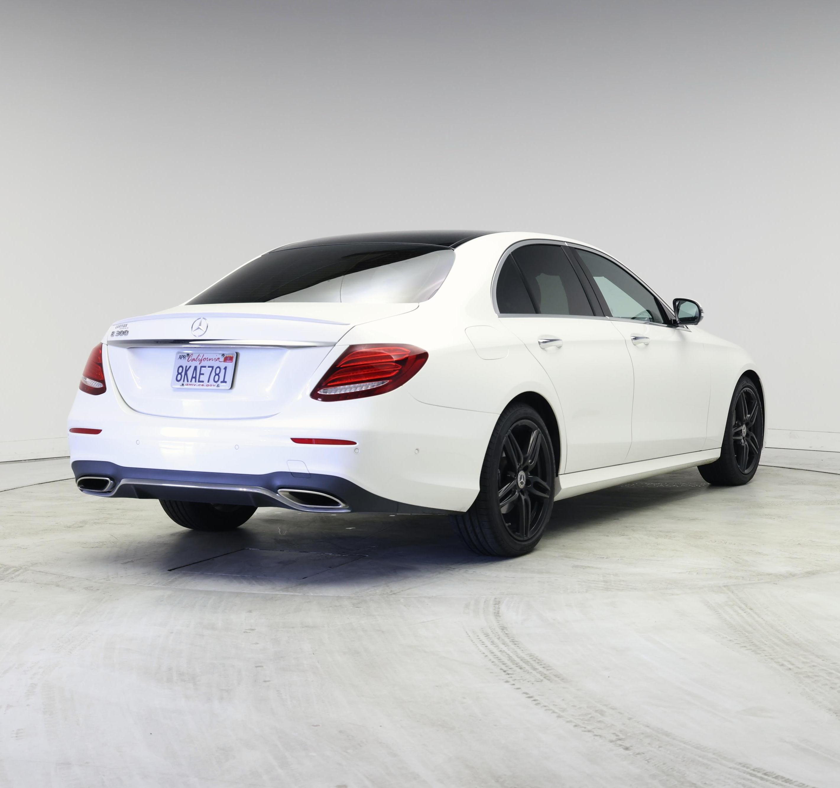 Thumbnail: 2019 Mercedes-Benz E-Class - 8