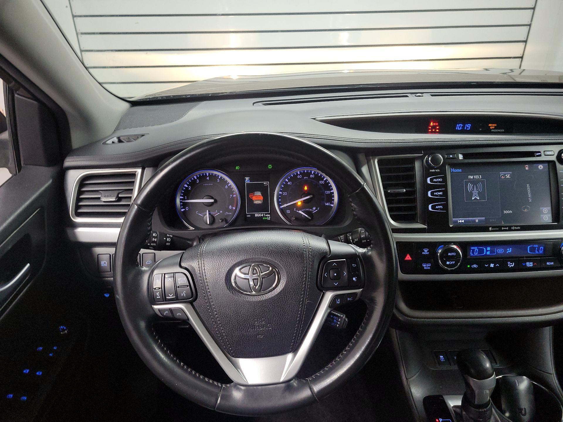 Thumbnail: 2018 Toyota Highlander - 10