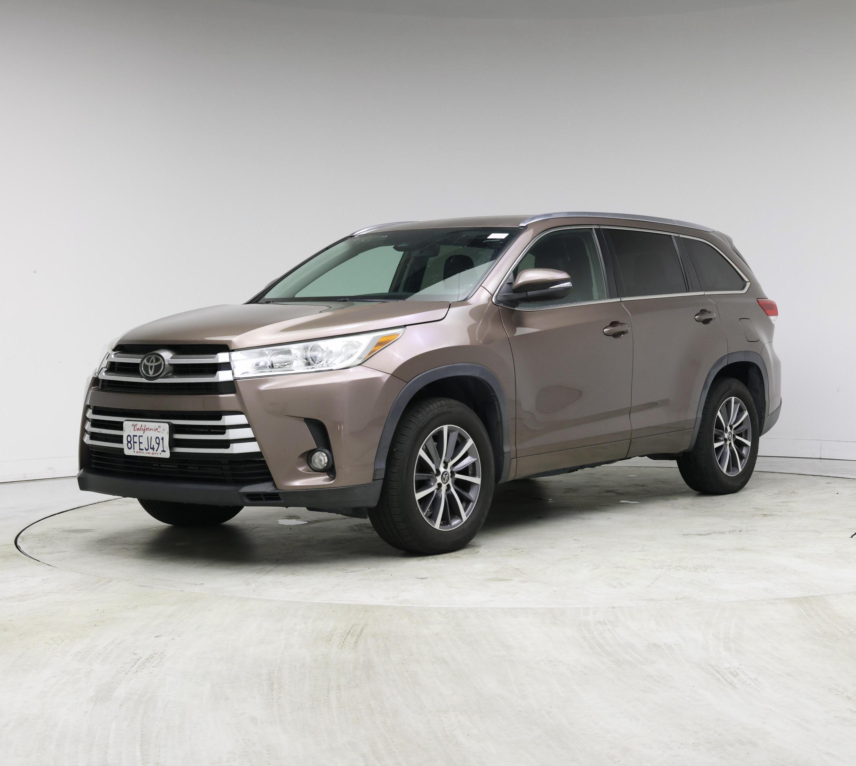 Thumbnail: 2018 Toyota Highlander - 4