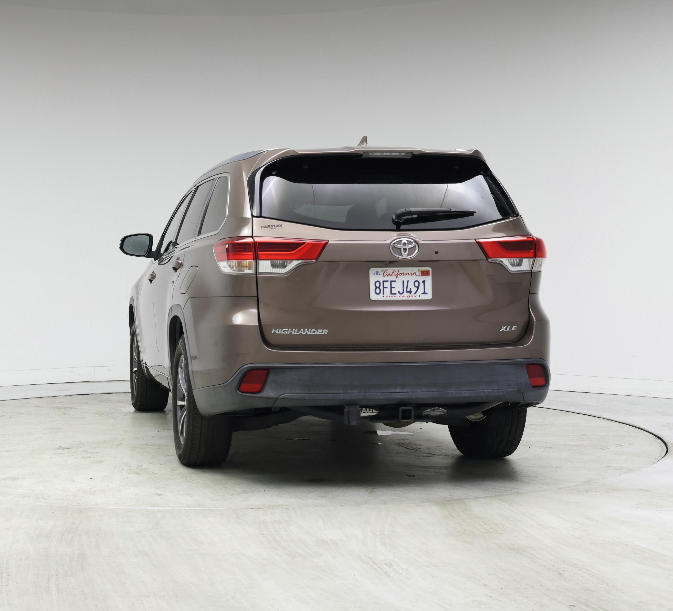 Thumbnail: 2018 Toyota Highlander - 6