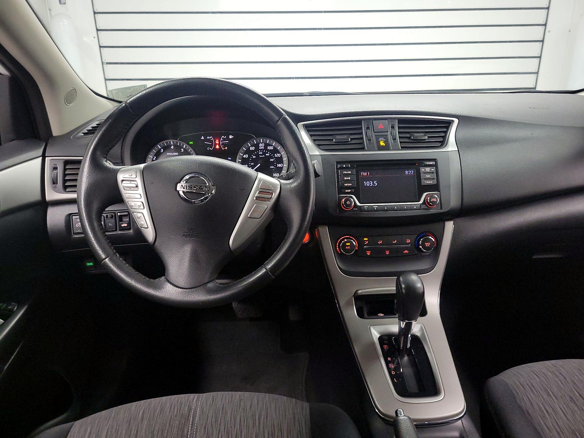 Thumbnail: 2015 Nissan Sentra - 9