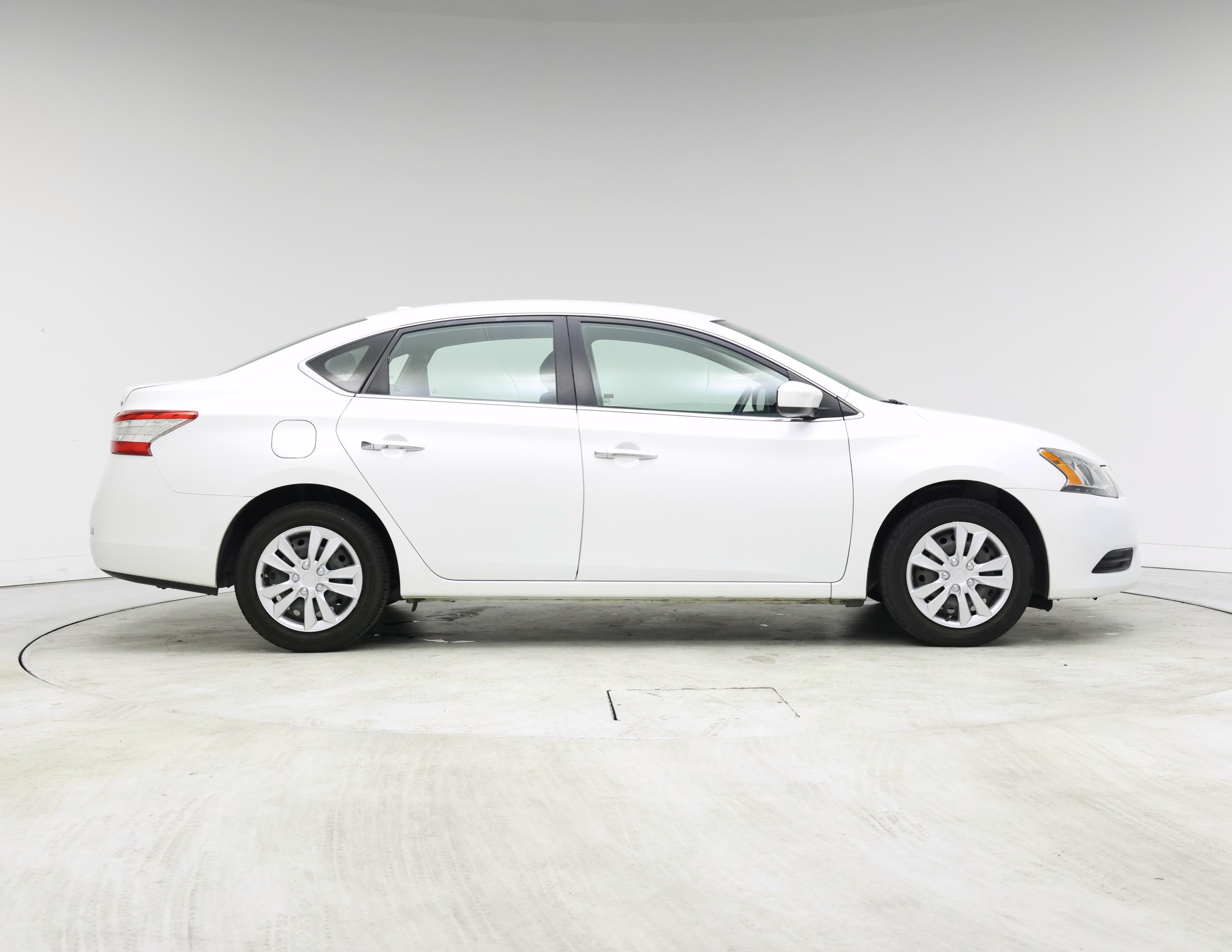 Thumbnail: 2015 Nissan Sentra - 7