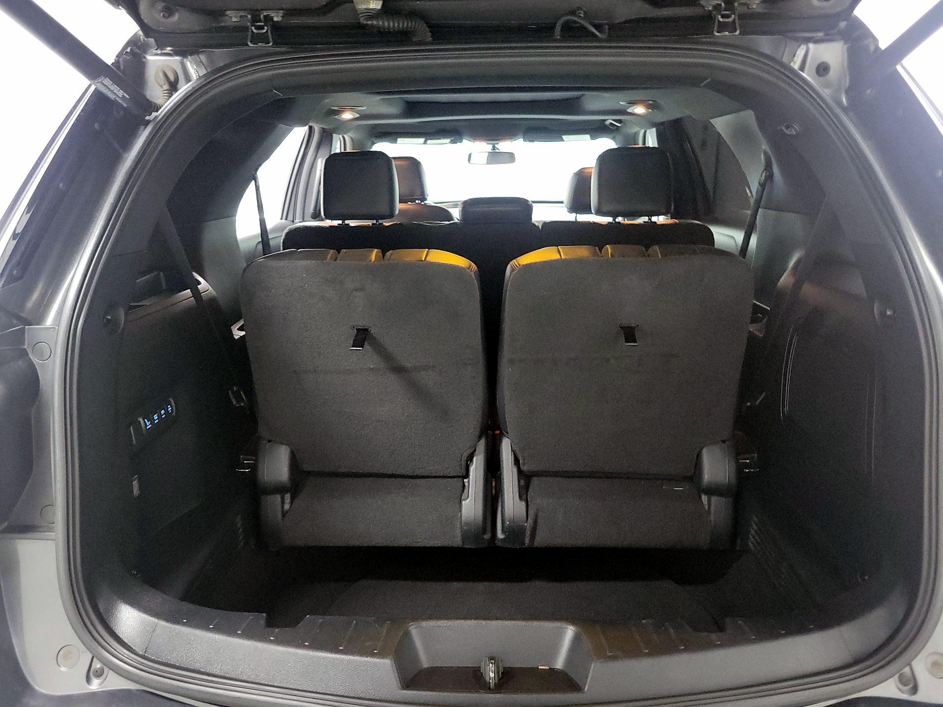 Thumbnail: 2017 Ford Explorer - 18