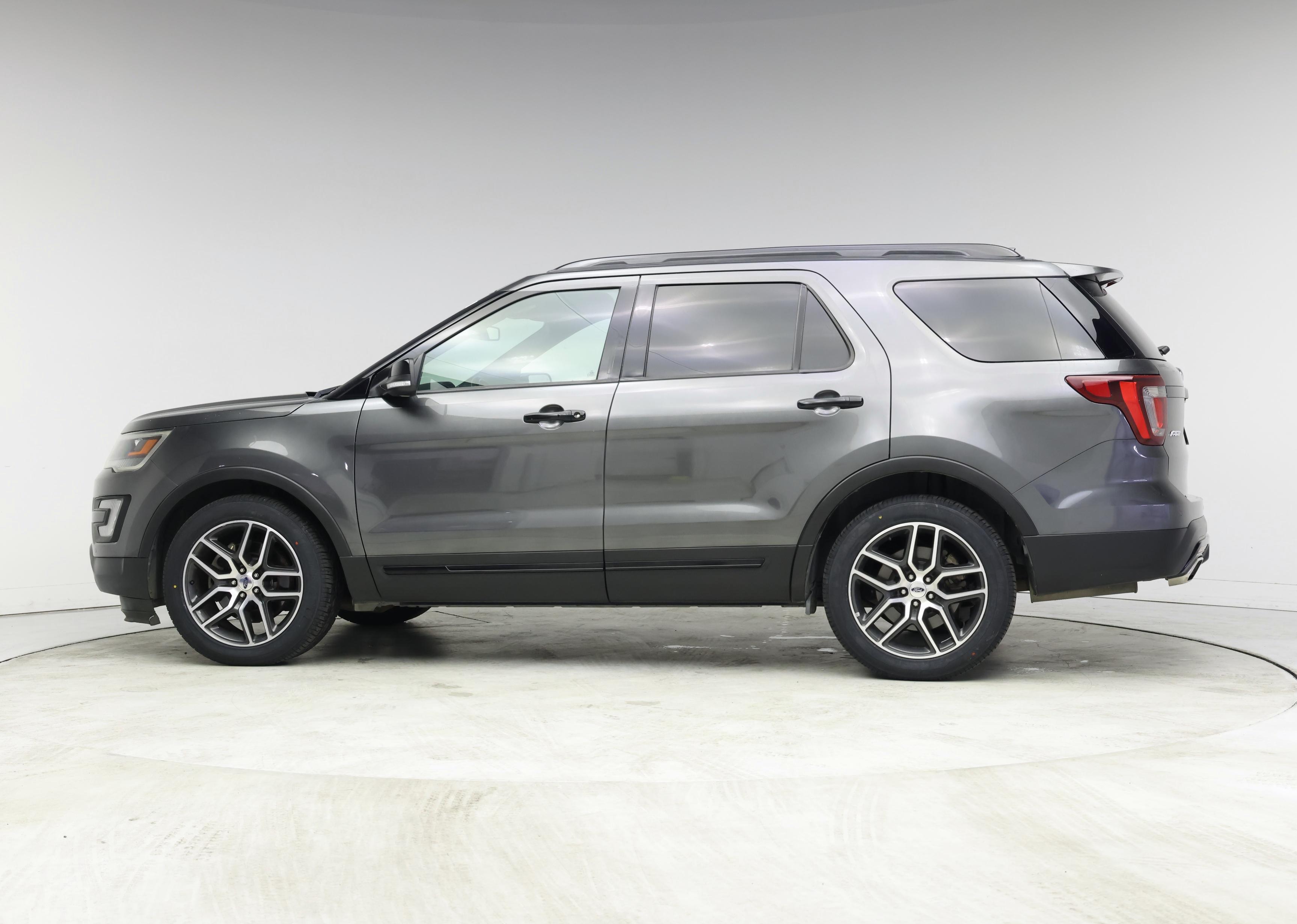 Thumbnail: 2017 Ford Explorer - 3