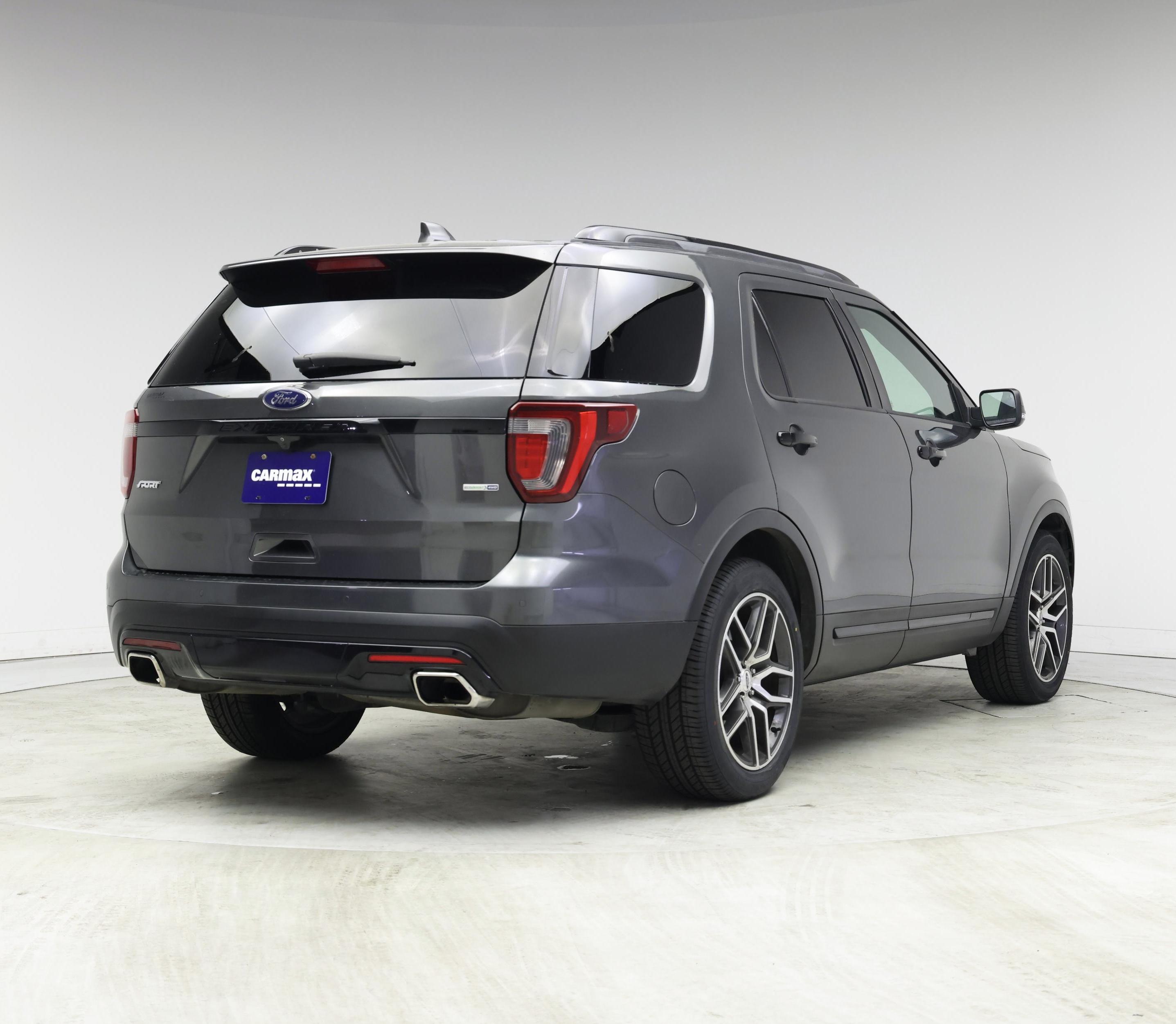 Thumbnail: 2017 Ford Explorer - 8