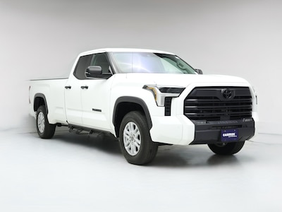 White 2024 Toyota Tundra SR5