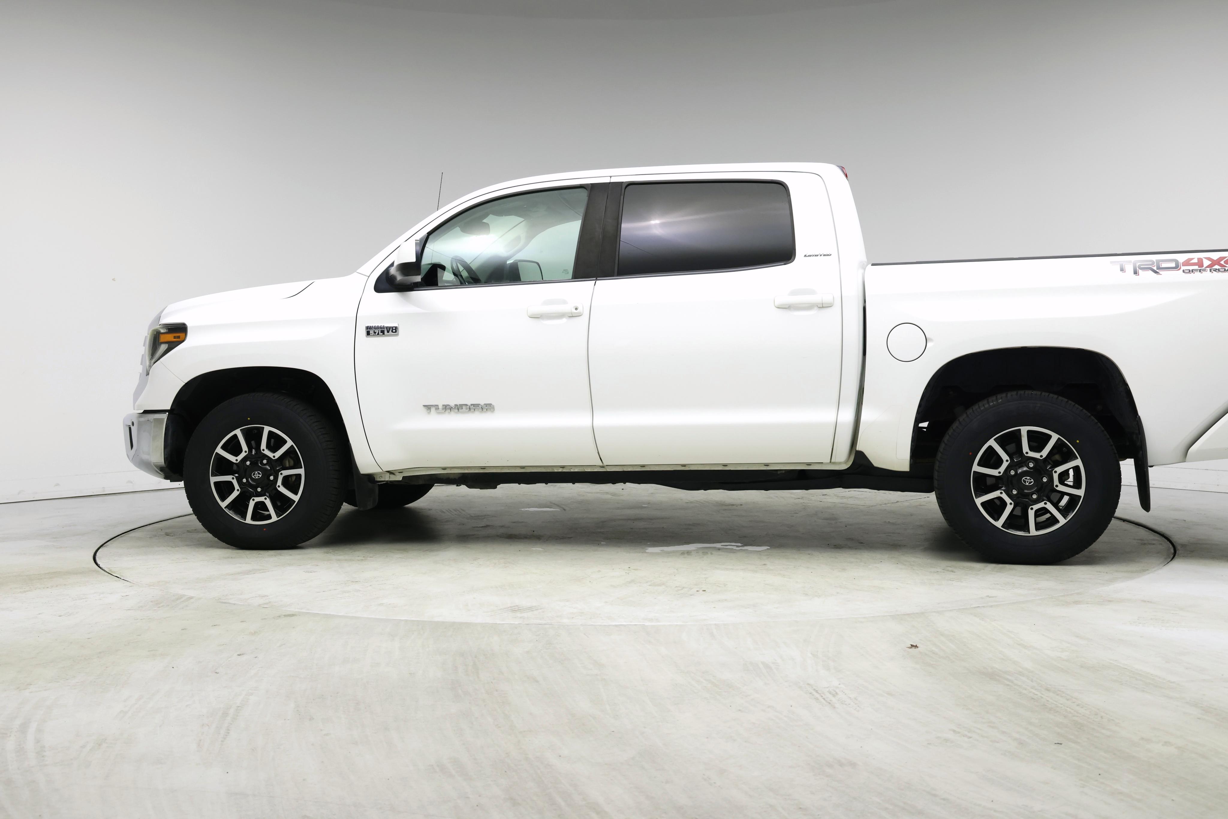 Thumbnail: 2019 Toyota Tundra - 3