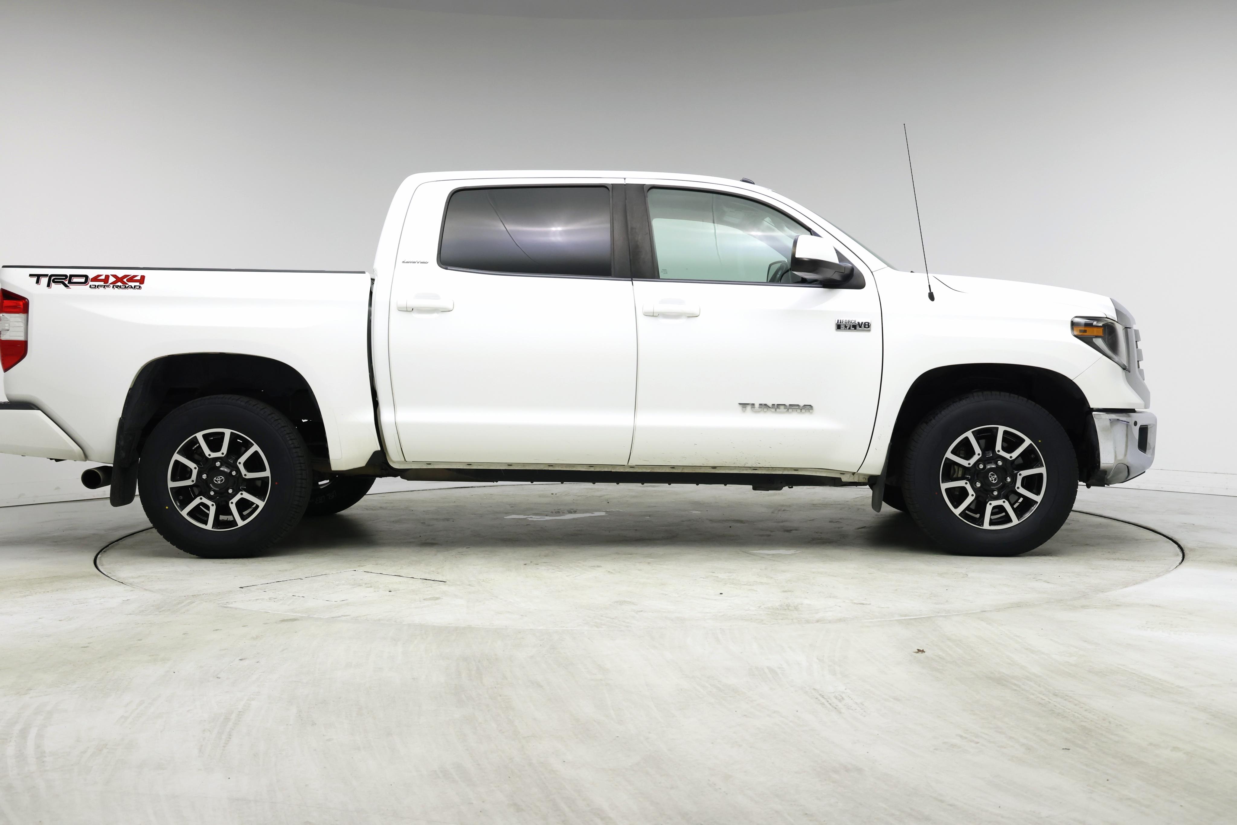Thumbnail: 2019 Toyota Tundra - 7