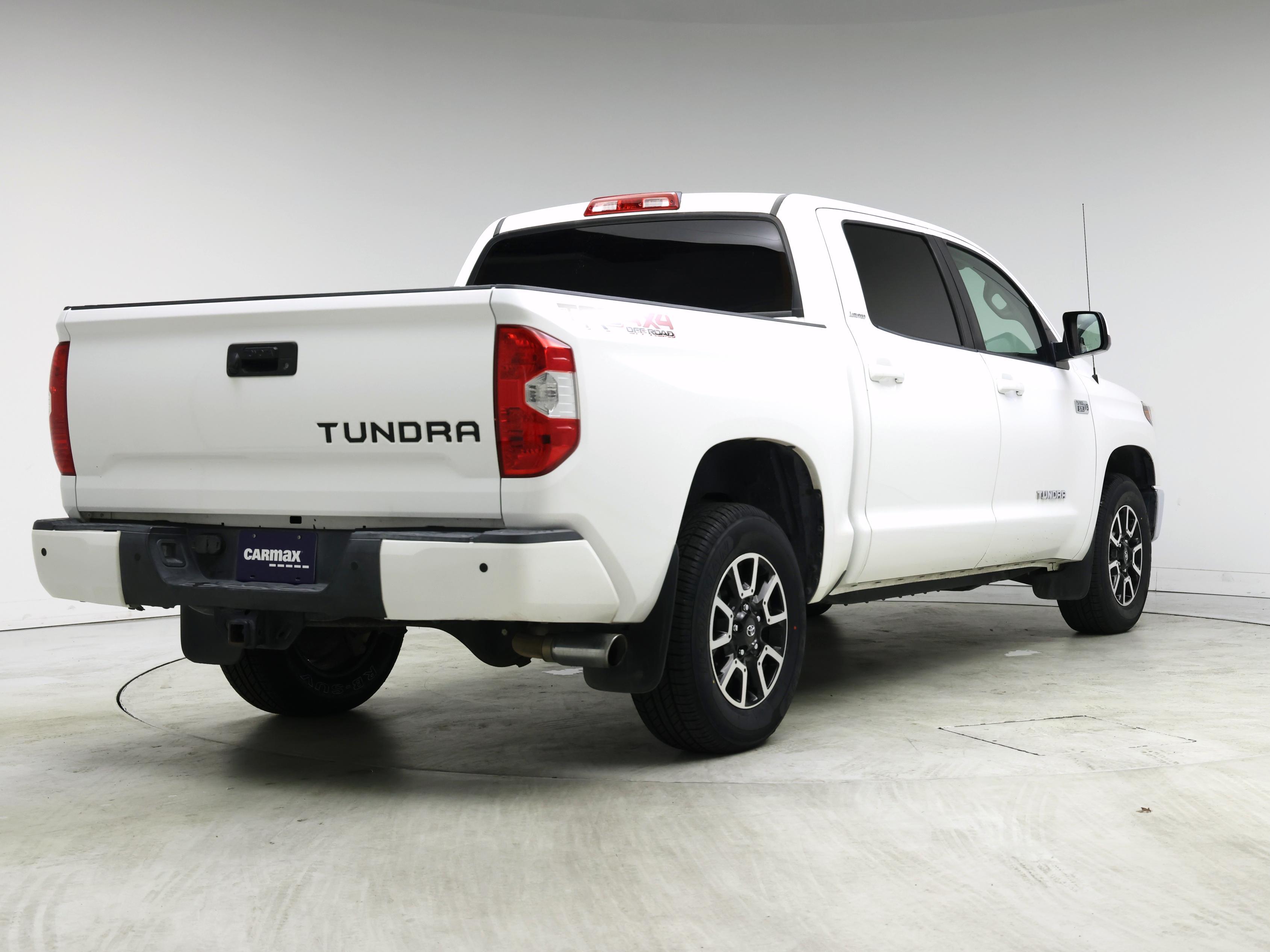 Thumbnail: 2019 Toyota Tundra - 8