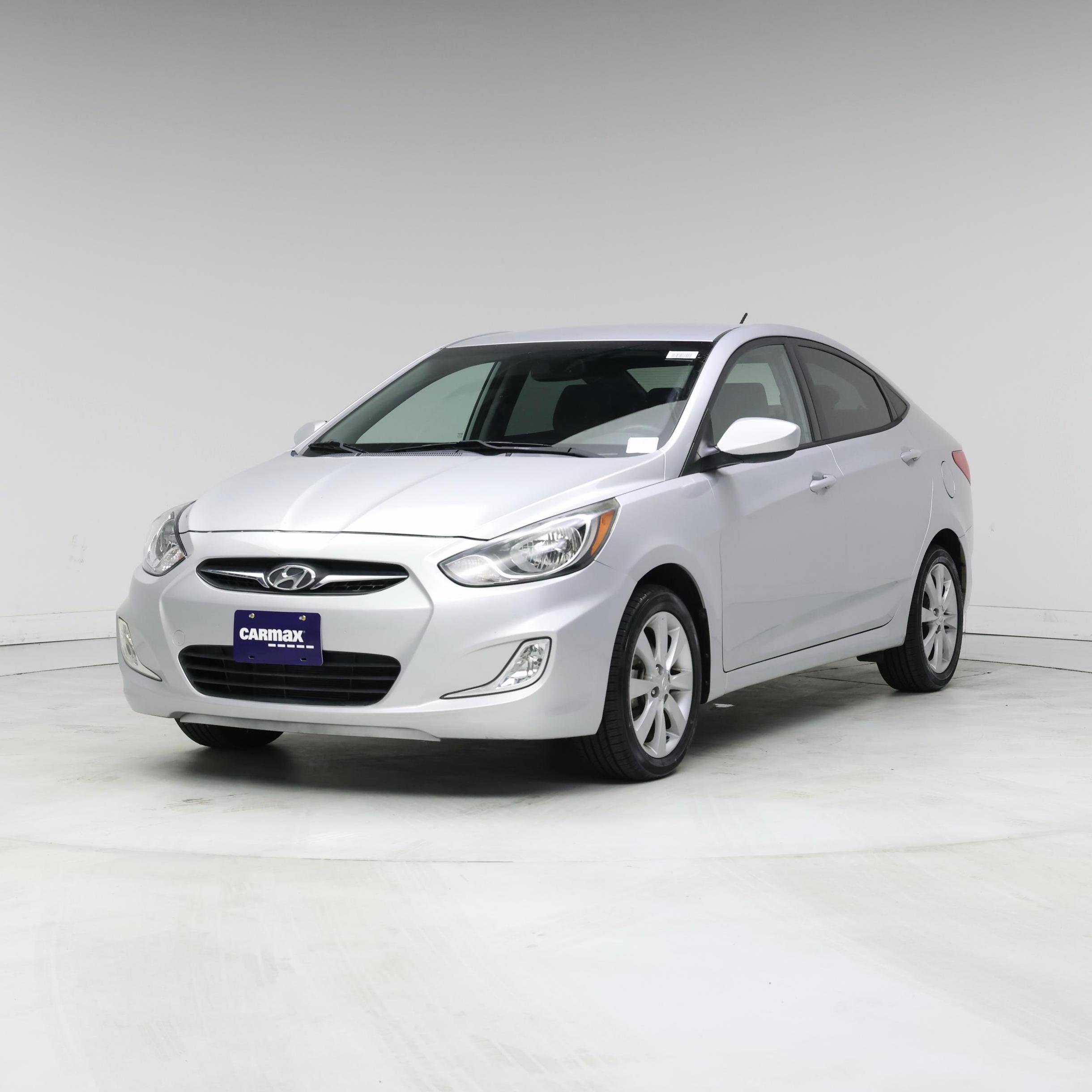 Thumbnail: 2013 Hyundai Accent - 4