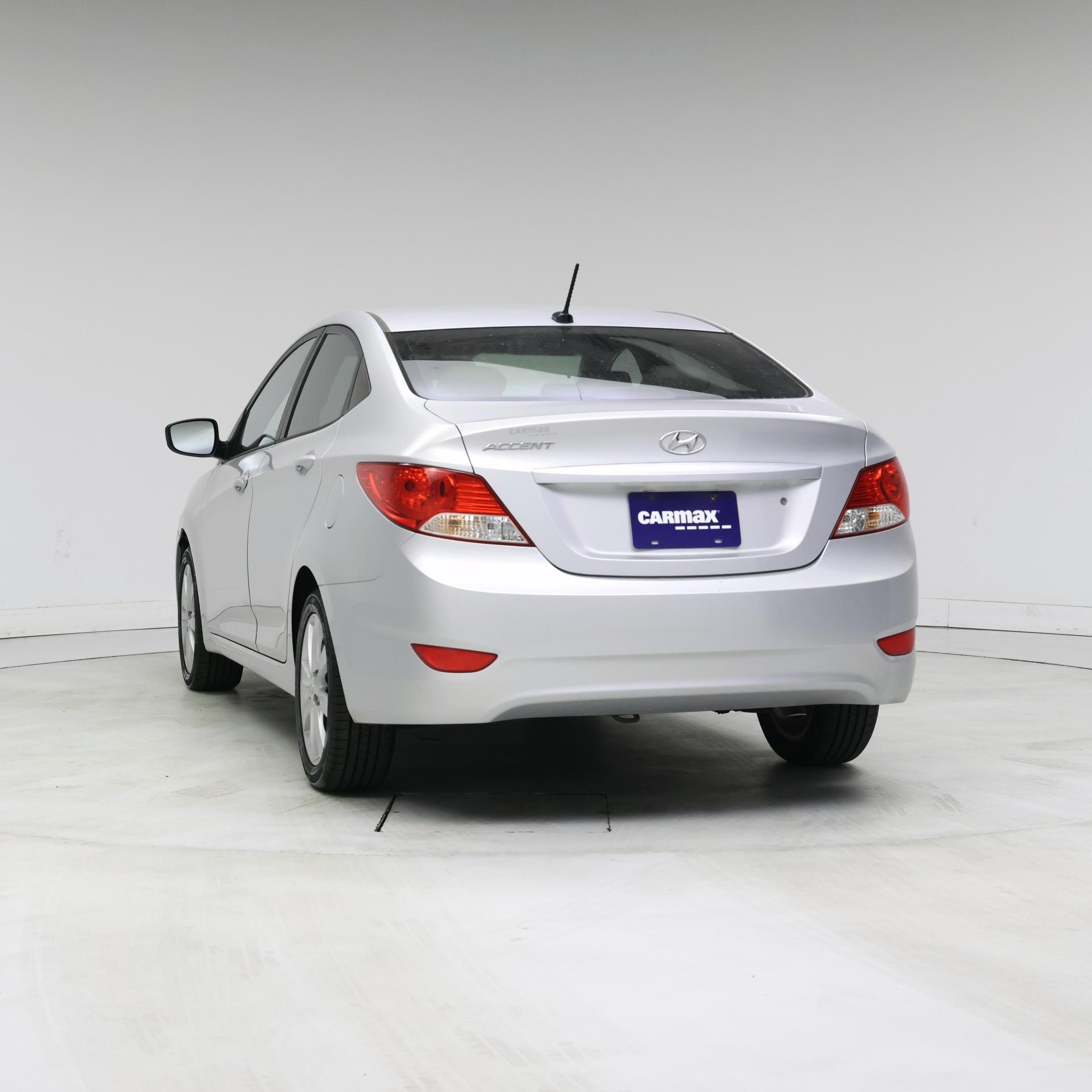 Thumbnail: 2013 Hyundai Accent - 6