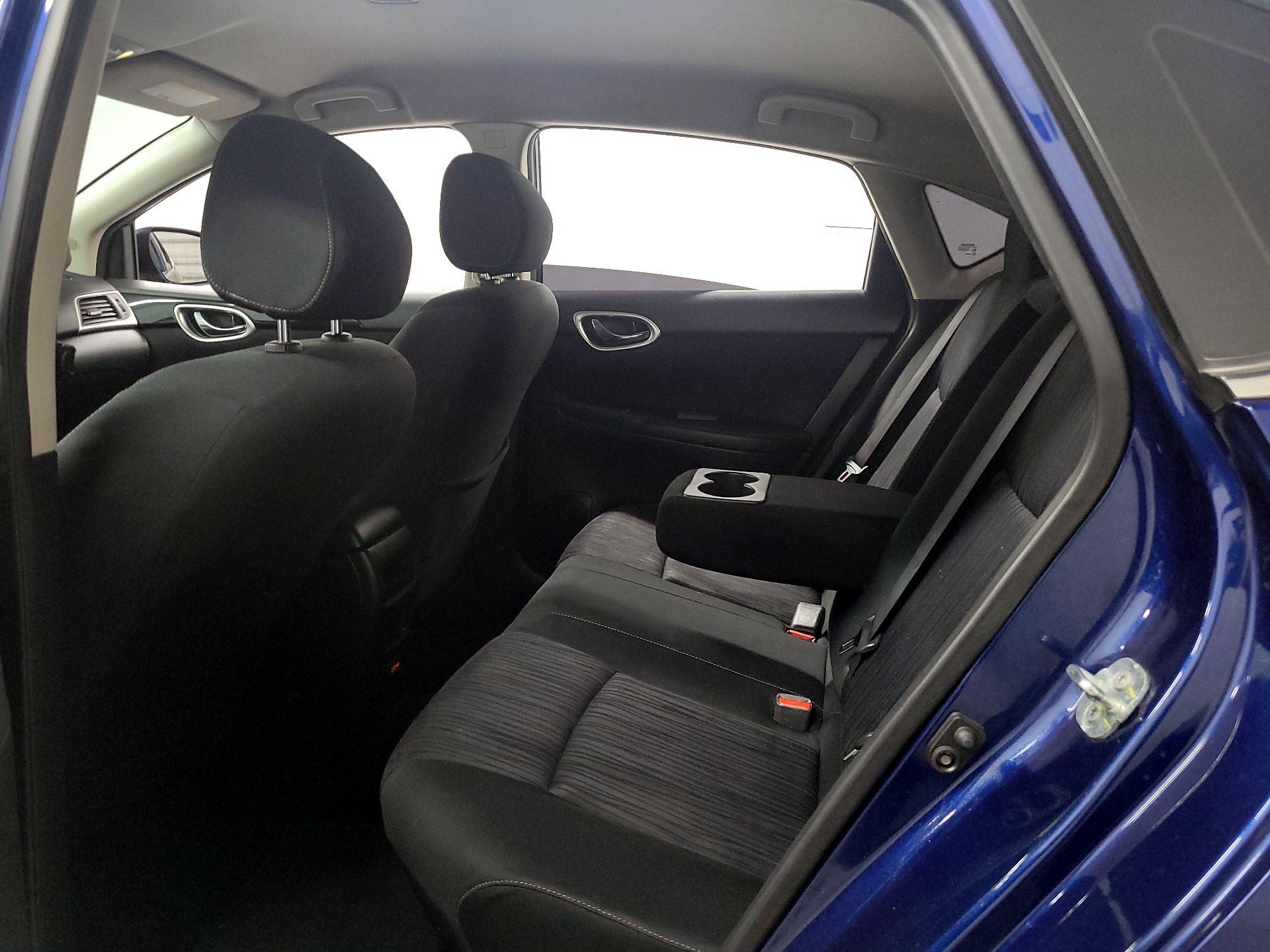 Thumbnail: 2019 Nissan Sentra - 18