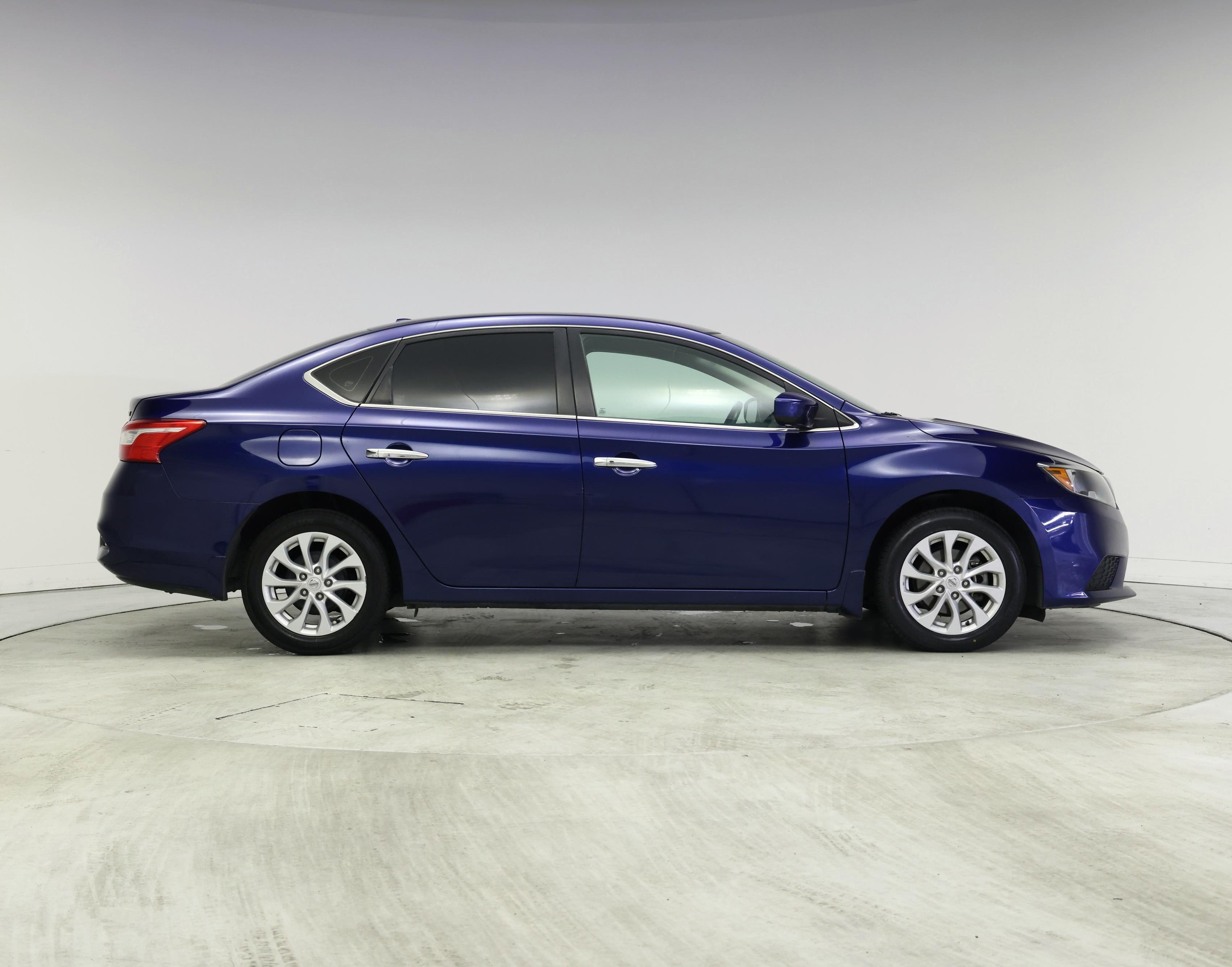 Thumbnail: 2019 Nissan Sentra - 7