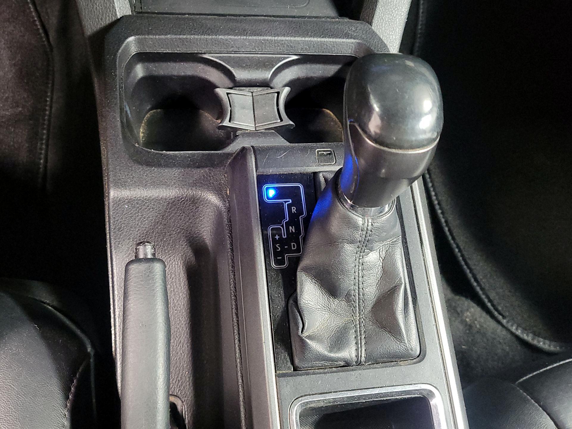 Thumbnail: 2022 Toyota Tacoma - 17