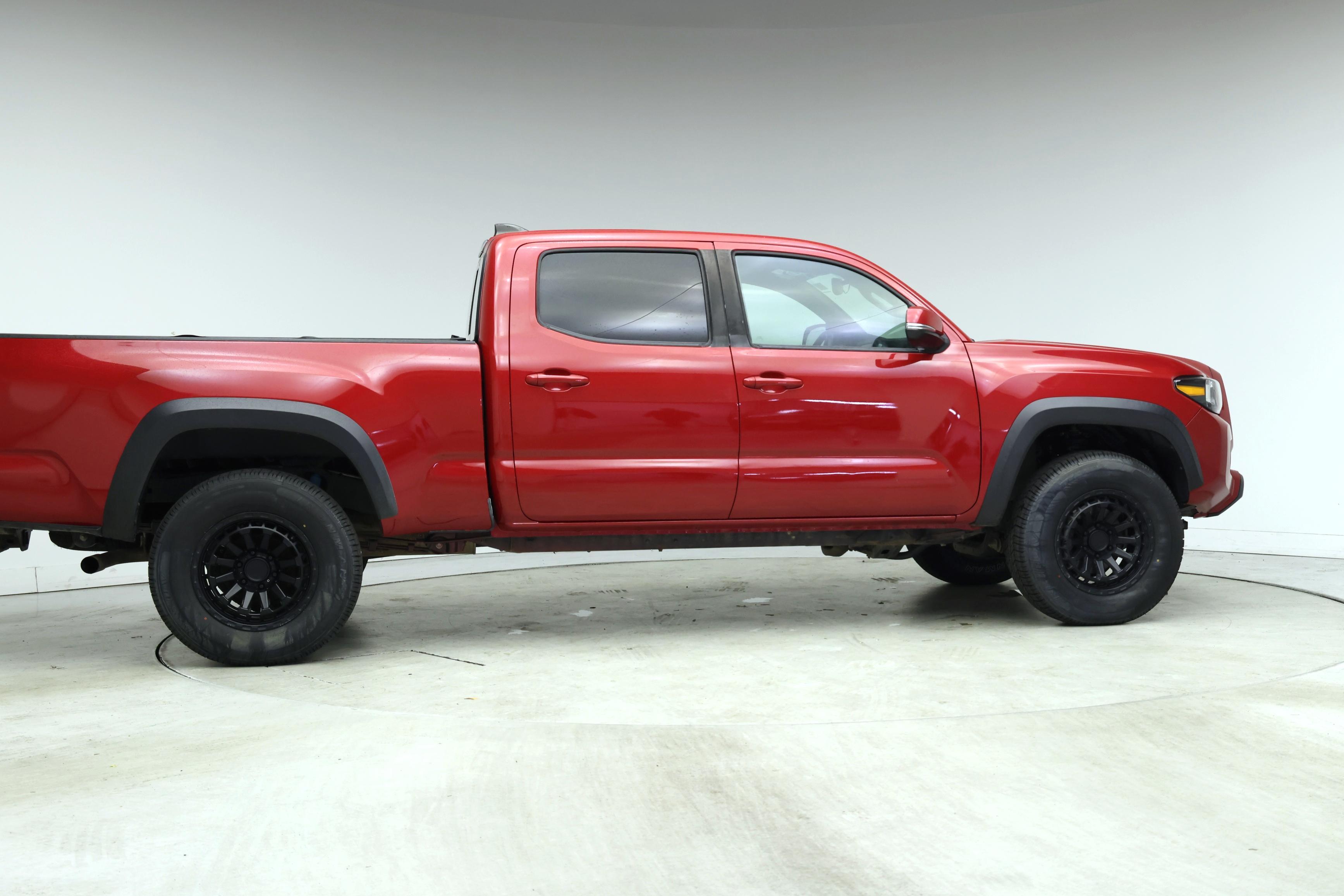 Thumbnail: 2022 Toyota Tacoma - 7