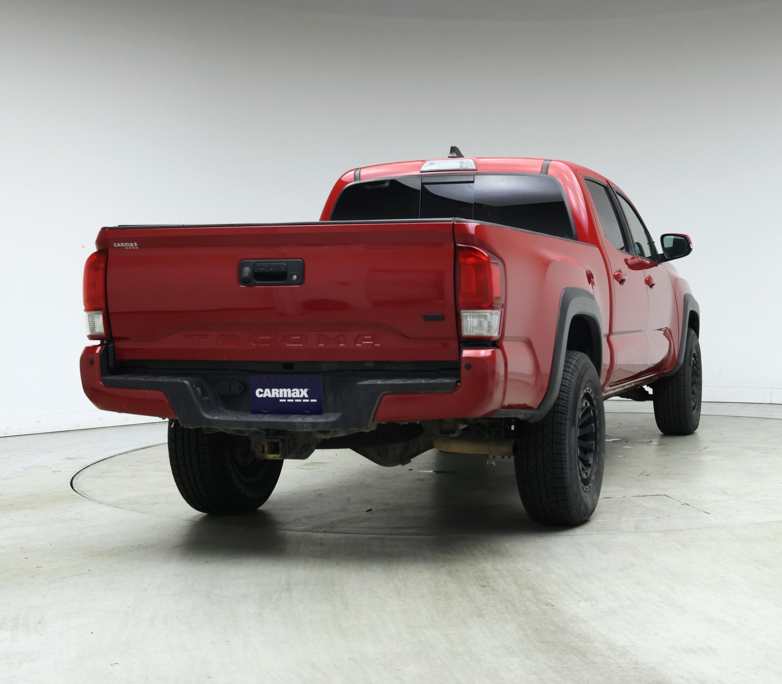 Thumbnail: 2022 Toyota Tacoma - 8