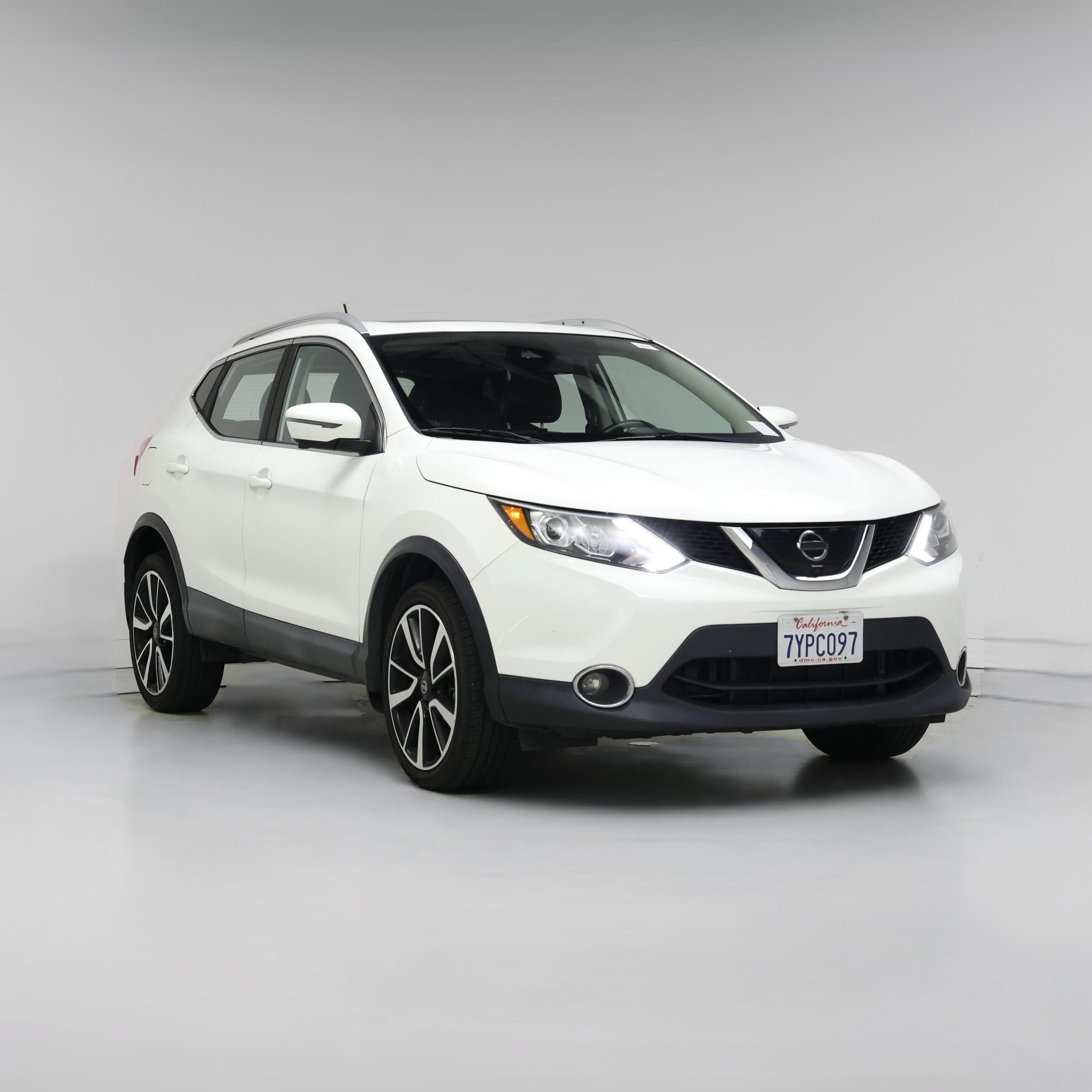 Thumbnail: 2017 Nissan Rogue - 1