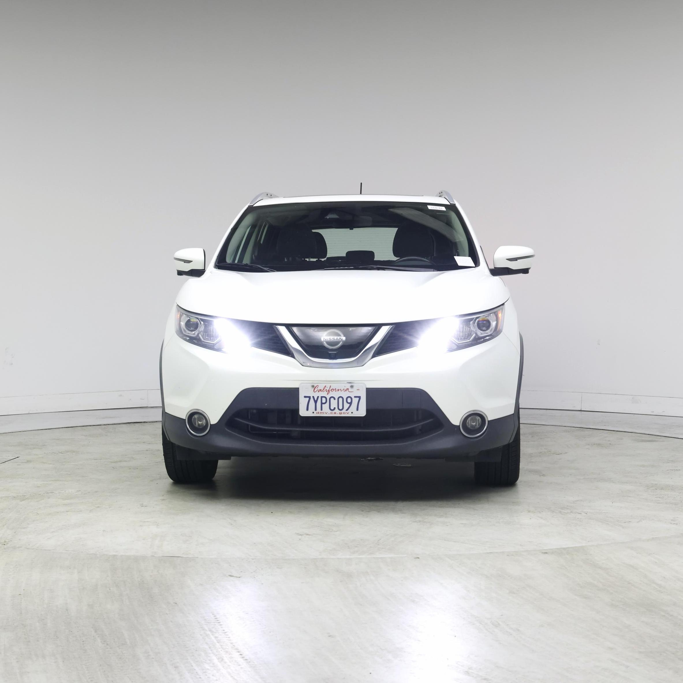 Thumbnail: 2017 Nissan Rogue - 5