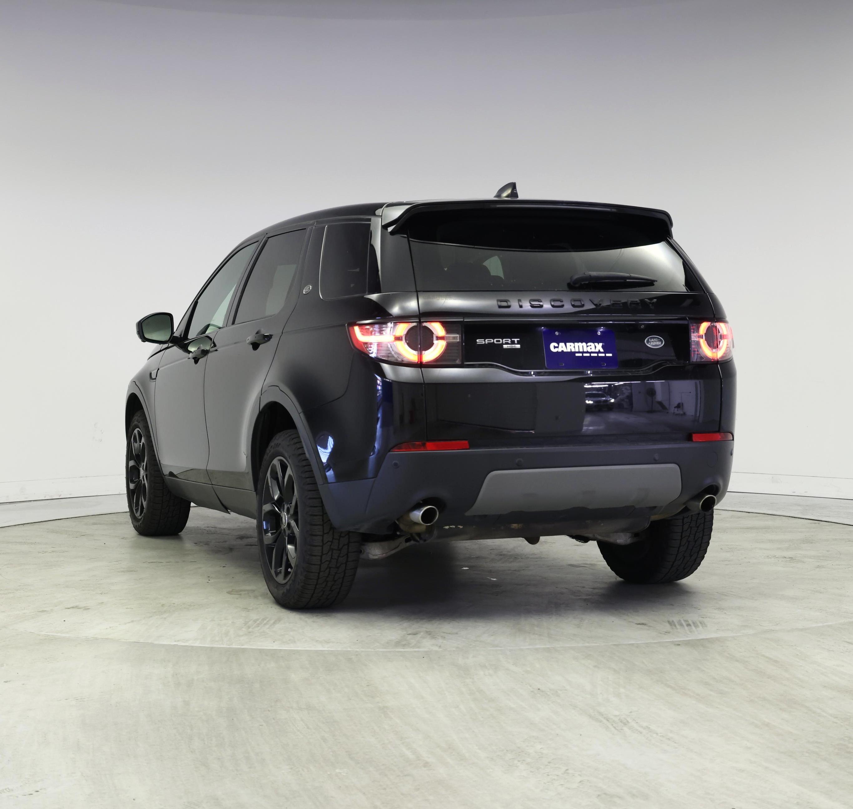 Thumbnail: 2018 Land Rover Discovery Sport - 2