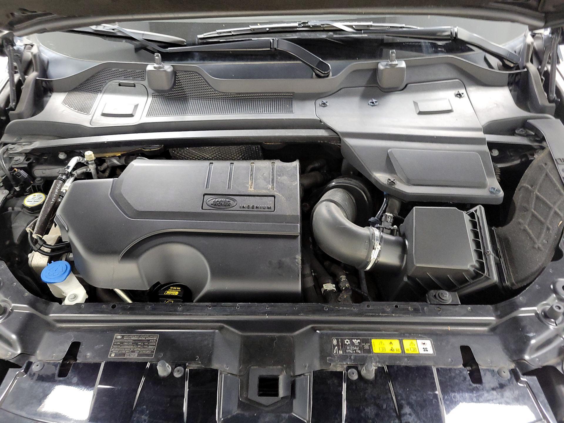 Thumbnail: 2018 Land Rover Discovery Sport - 19