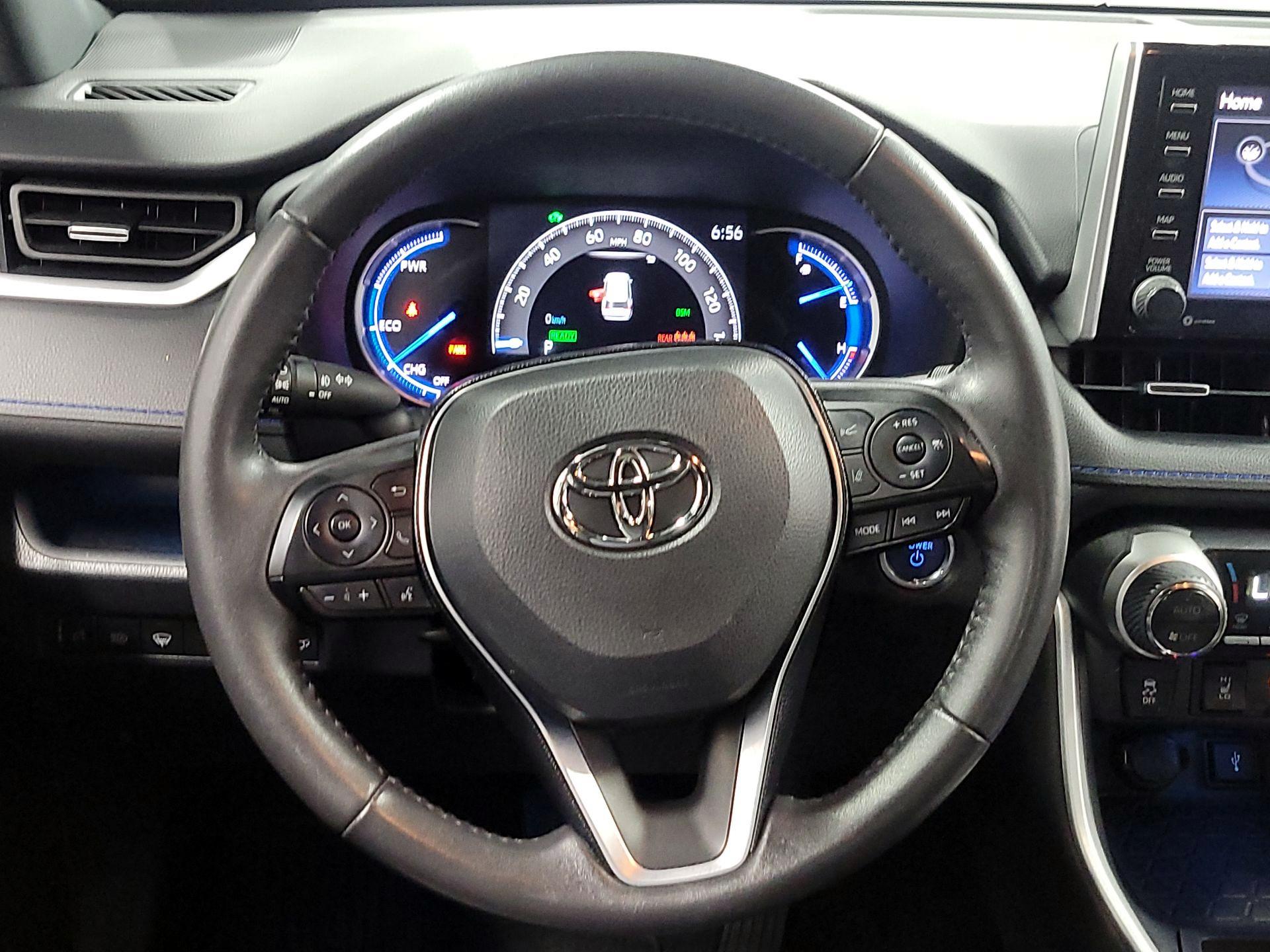 Thumbnail: 2020 Toyota RAV4 - 10