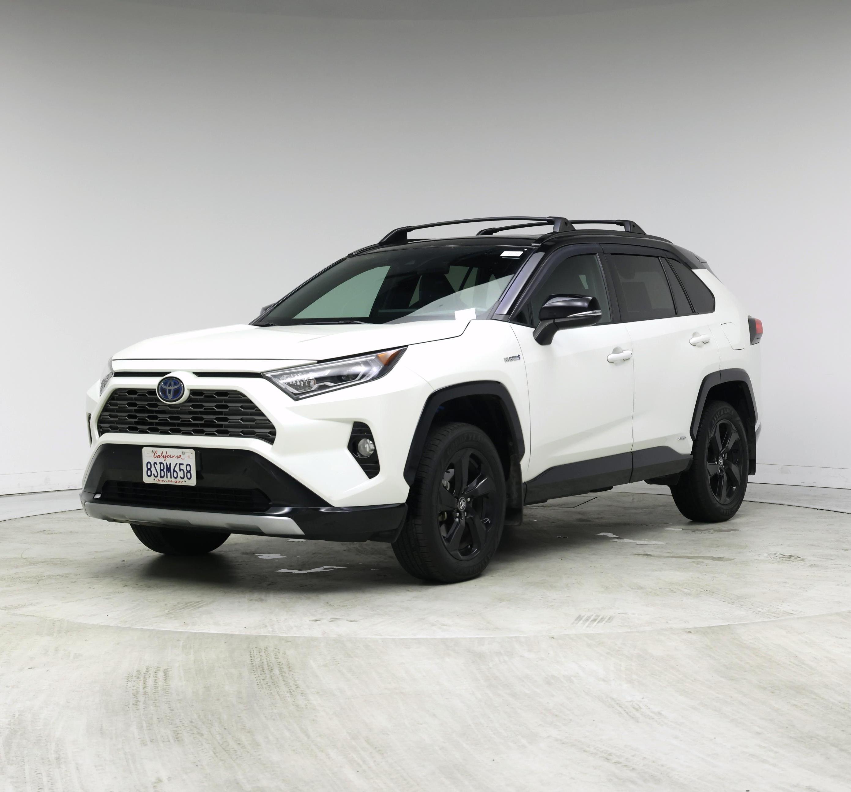 Thumbnail: 2020 Toyota RAV4 - 4