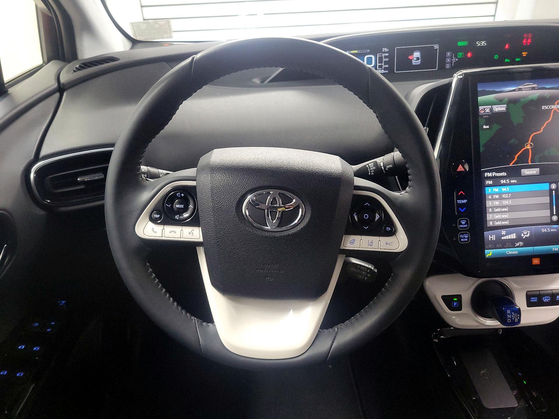 Thumbnail: 2017 Toyota Prius Prime - 10
