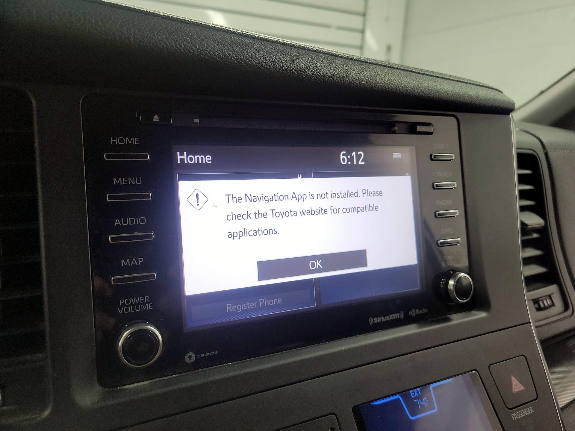 Thumbnail: 2019 Toyota Sienna - 14