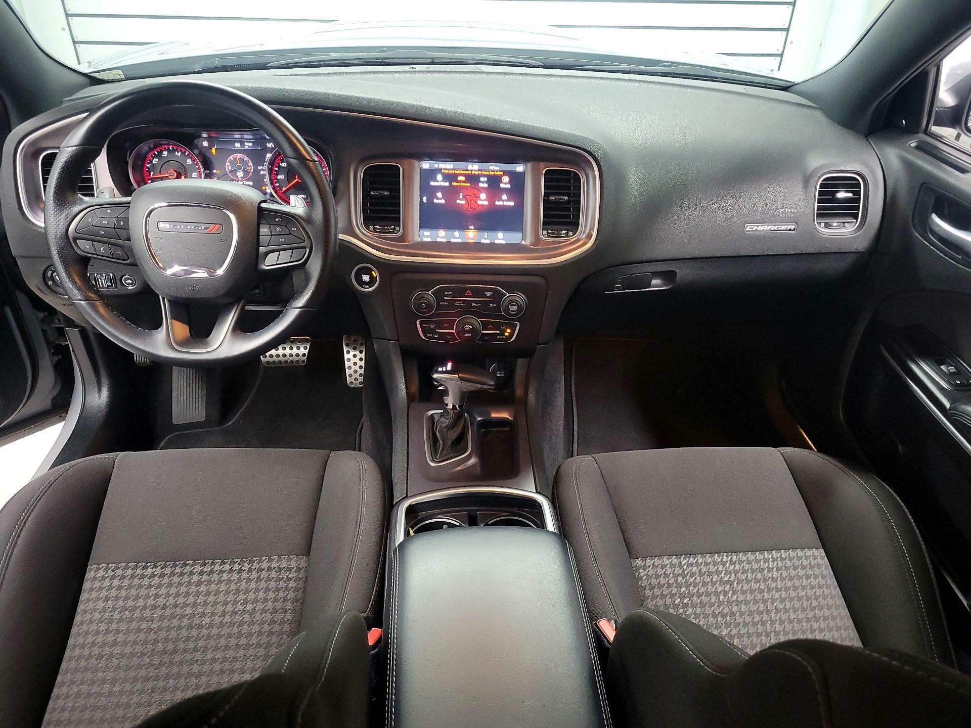 Thumbnail: 2022 Dodge Charger - 9