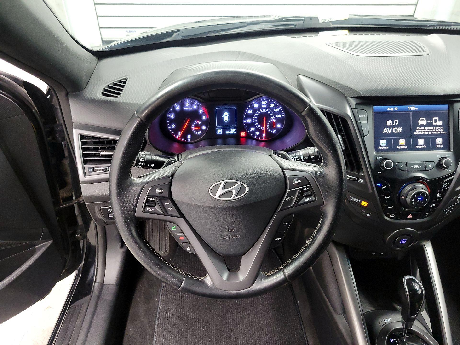 Thumbnail: 2017 Hyundai Veloster - 10