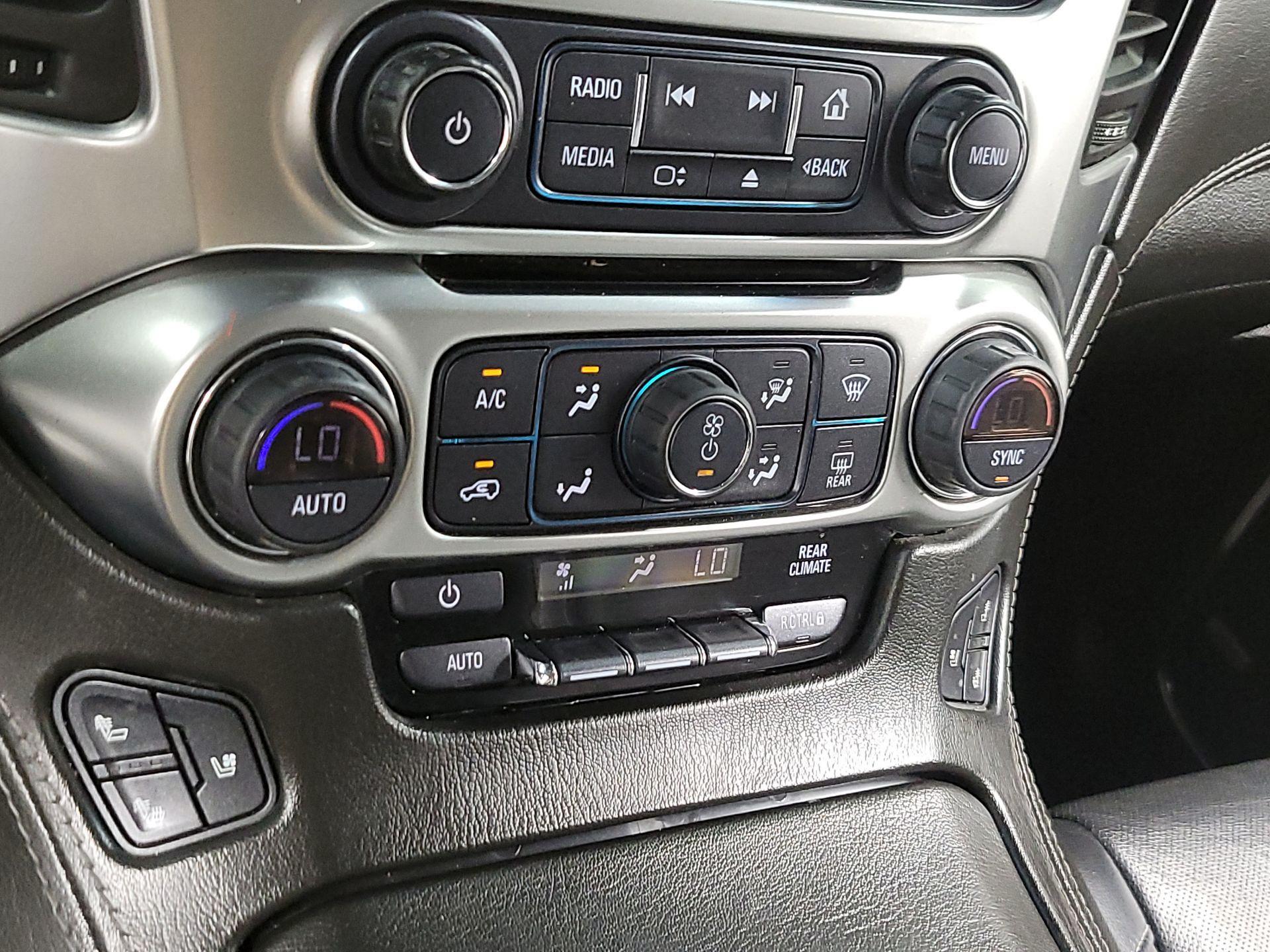 Thumbnail: 2019 Chevrolet Tahoe - 15
