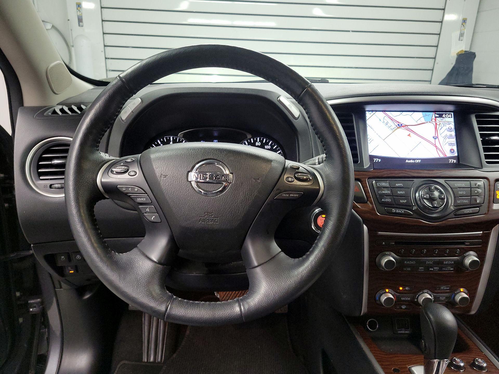 Thumbnail: 2020 Nissan Pathfinder - 10