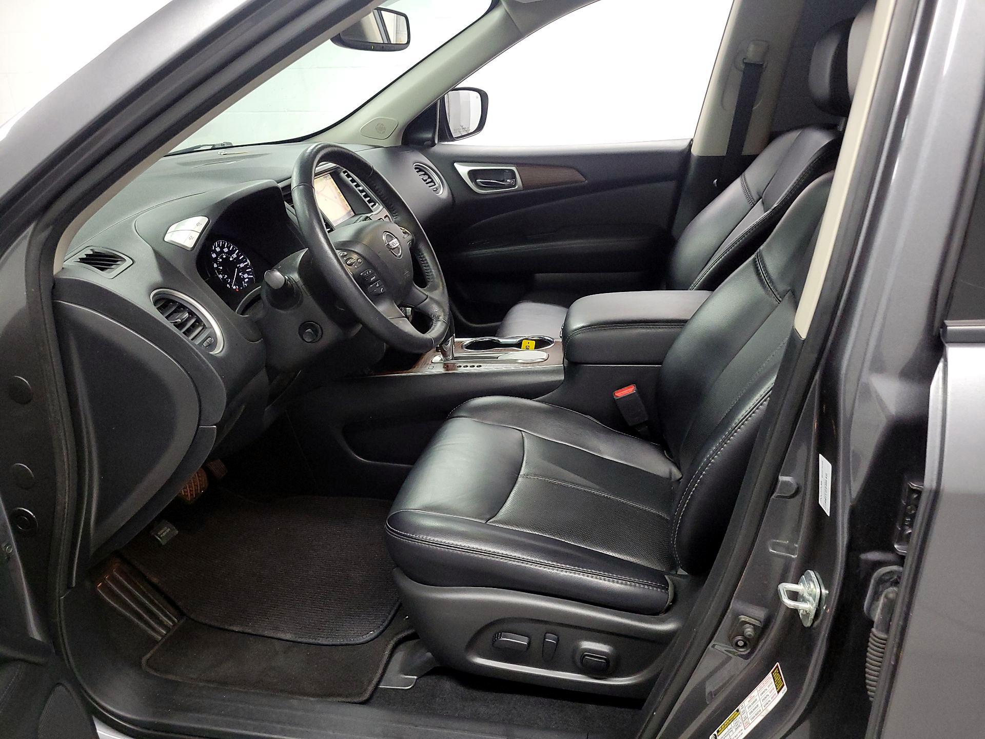 Thumbnail: 2020 Nissan Pathfinder - 11