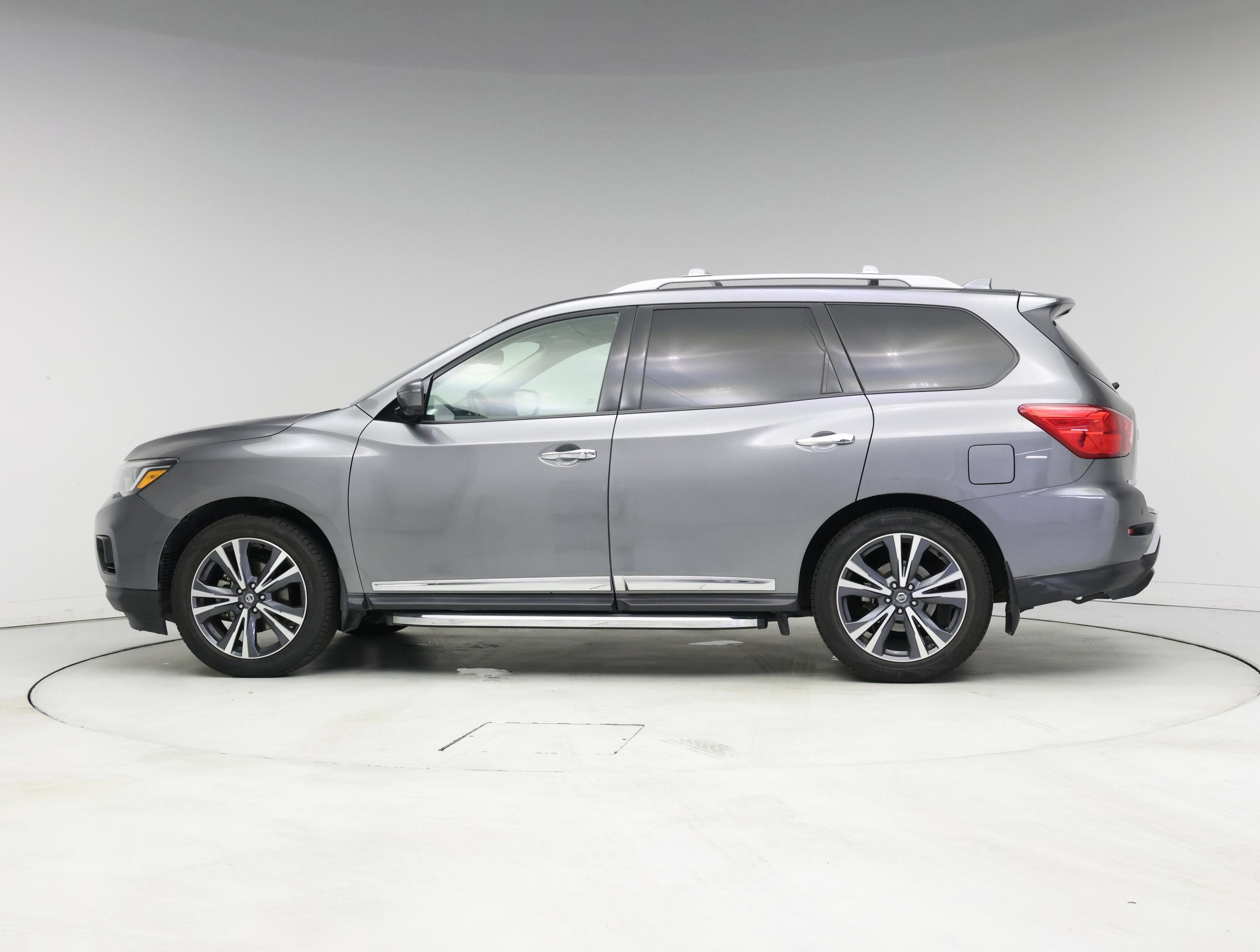 Thumbnail: 2020 Nissan Pathfinder - 3