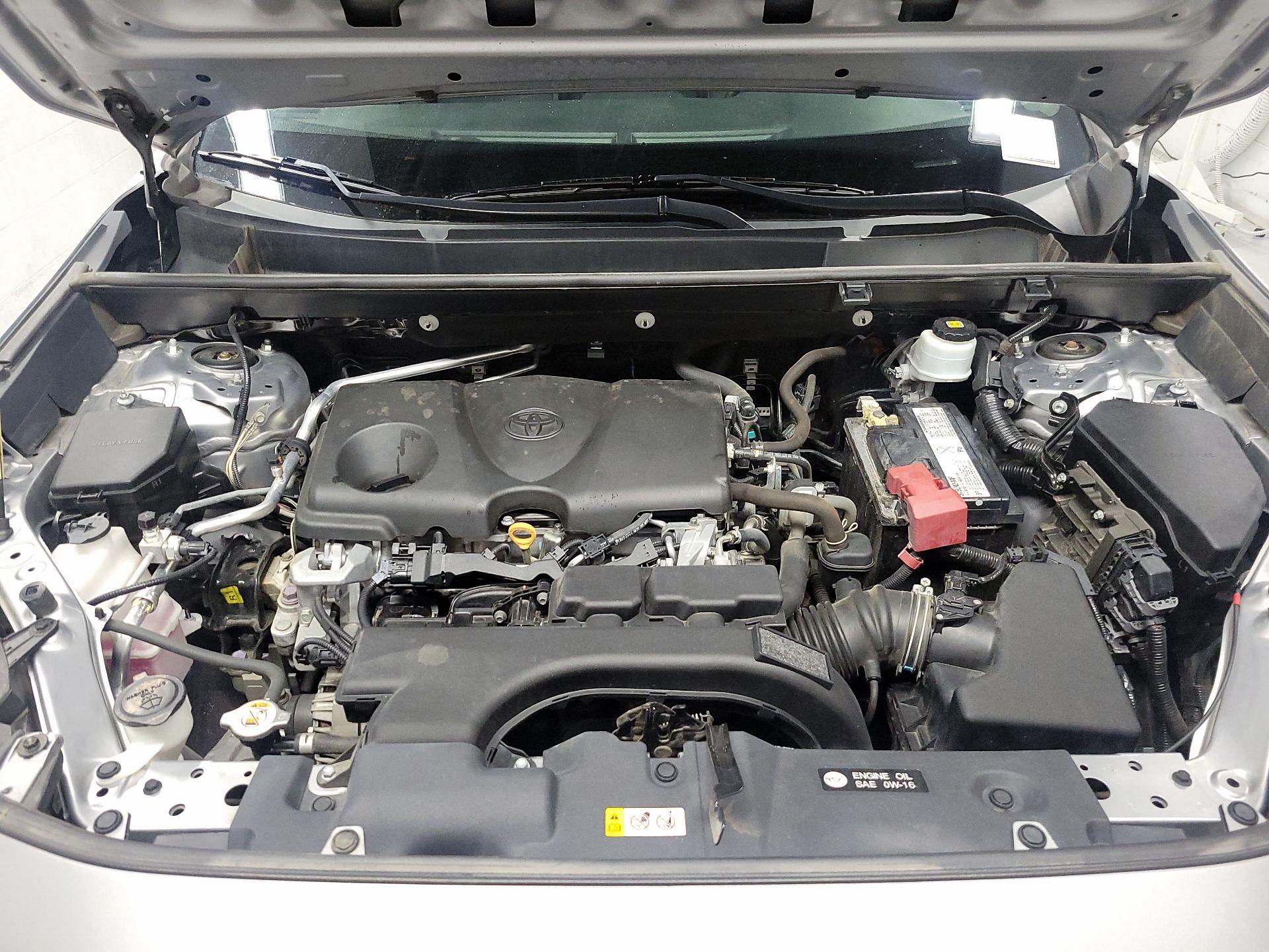 Thumbnail: 2019 Toyota RAV4 - 18