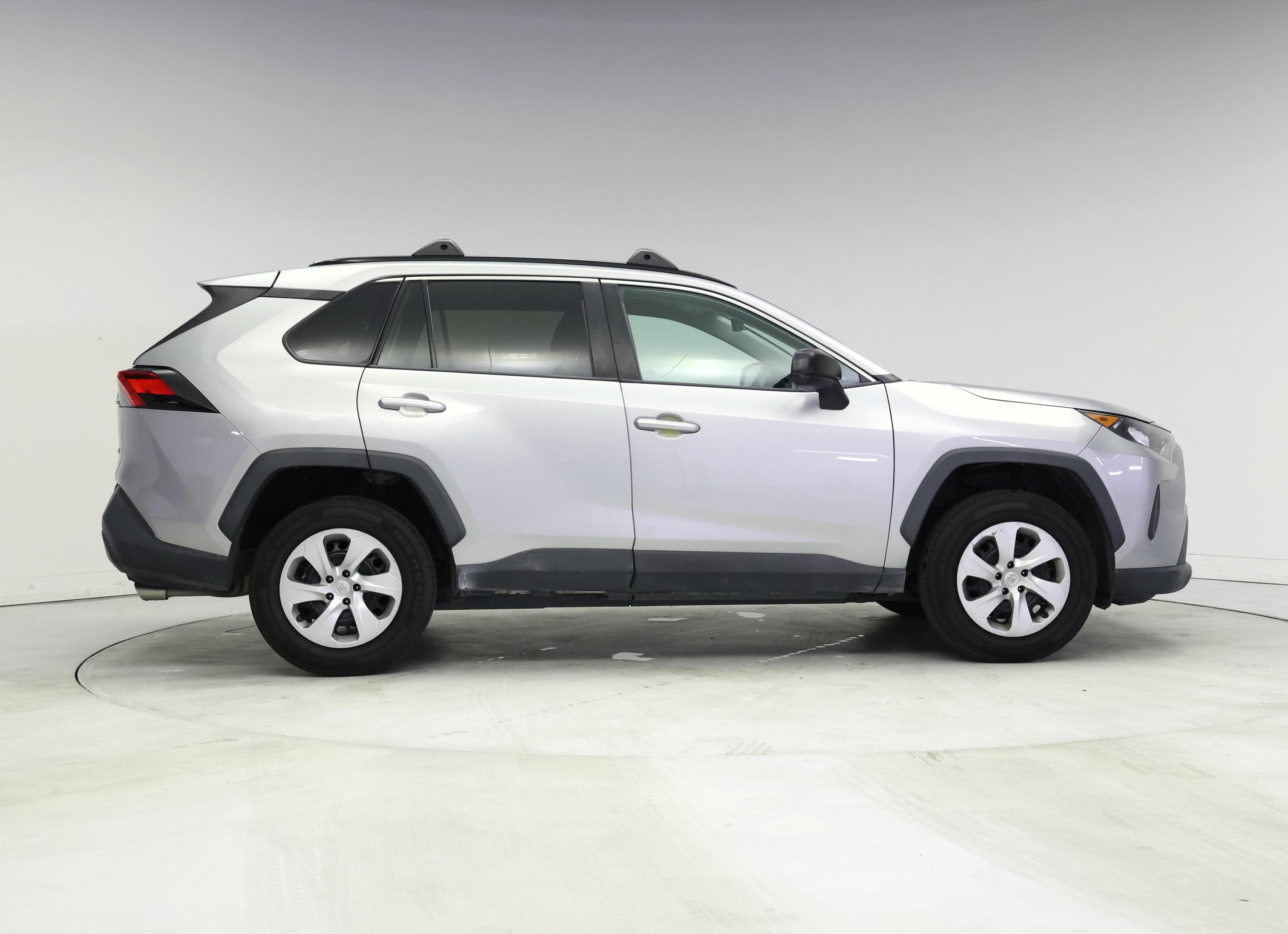 Thumbnail: 2019 Toyota RAV4 - 7
