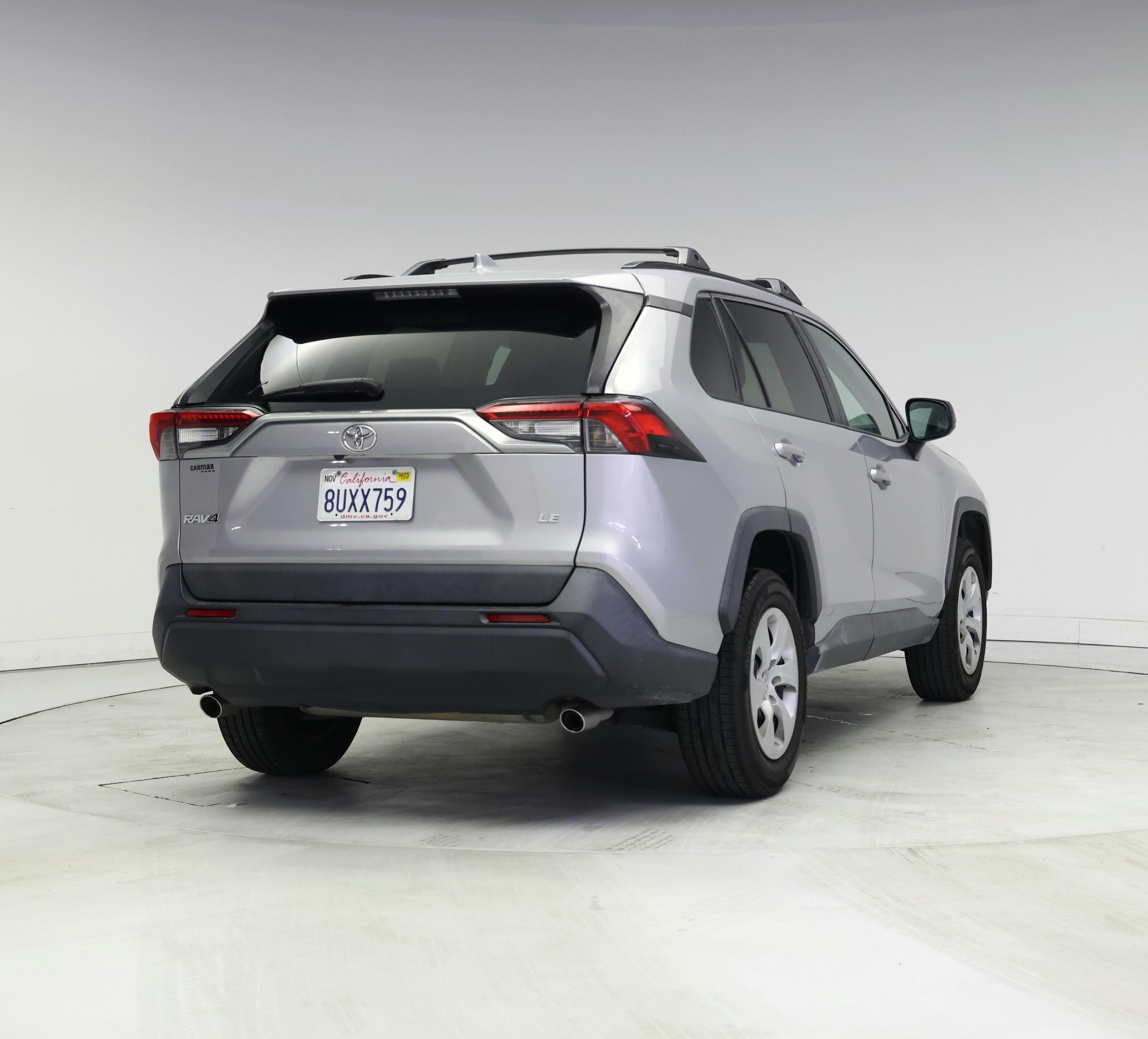 Thumbnail: 2019 Toyota RAV4 - 8
