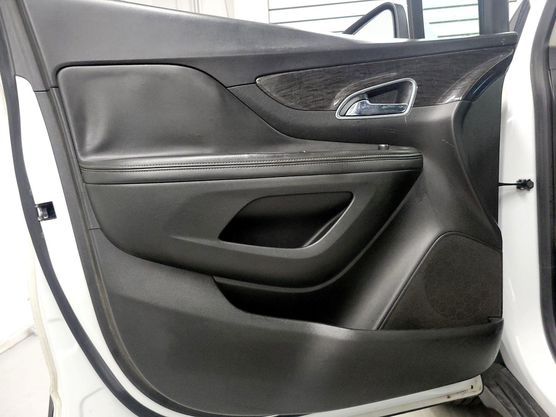 Thumbnail: 2016 Buick Encore - 12