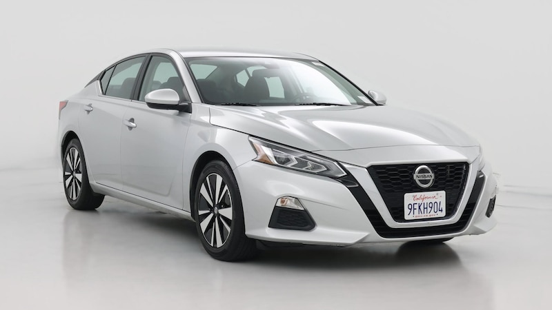 2021 Nissan Altima SV Hero Image