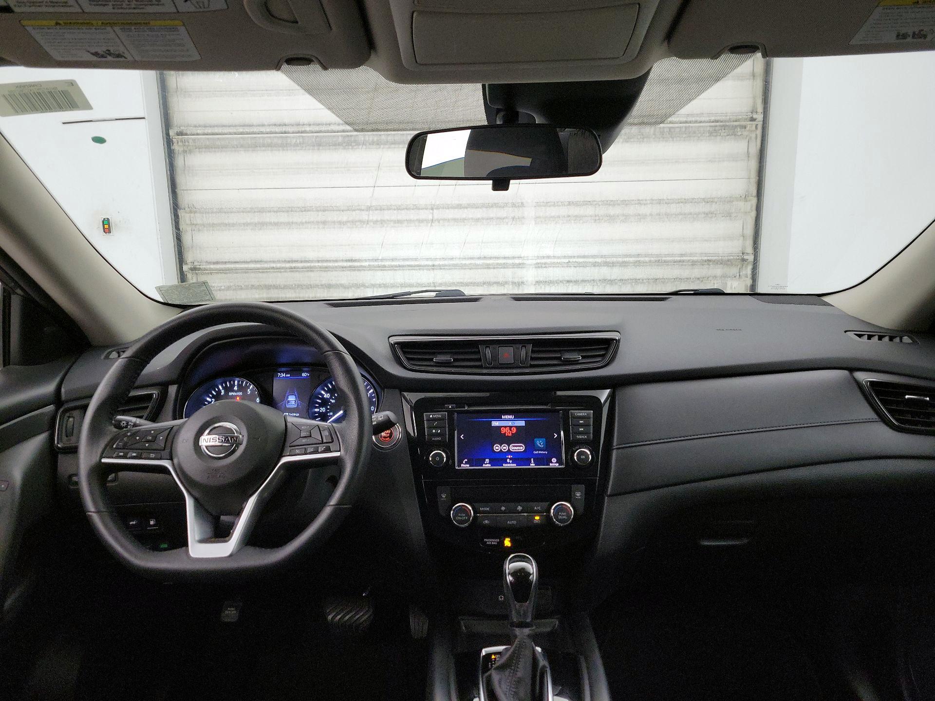 Thumbnail: 2019 Nissan Rogue - 9