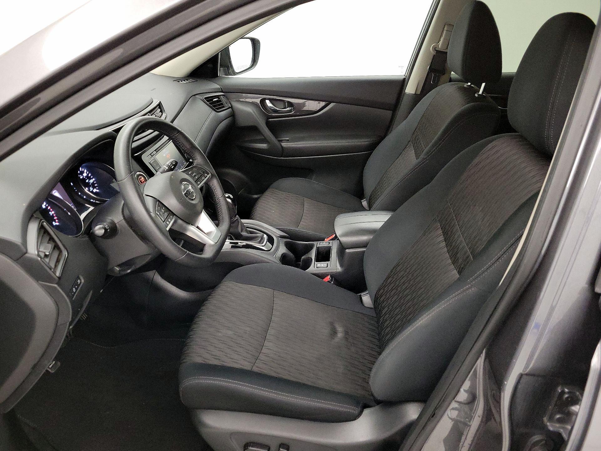 Thumbnail: 2019 Nissan Rogue - 11