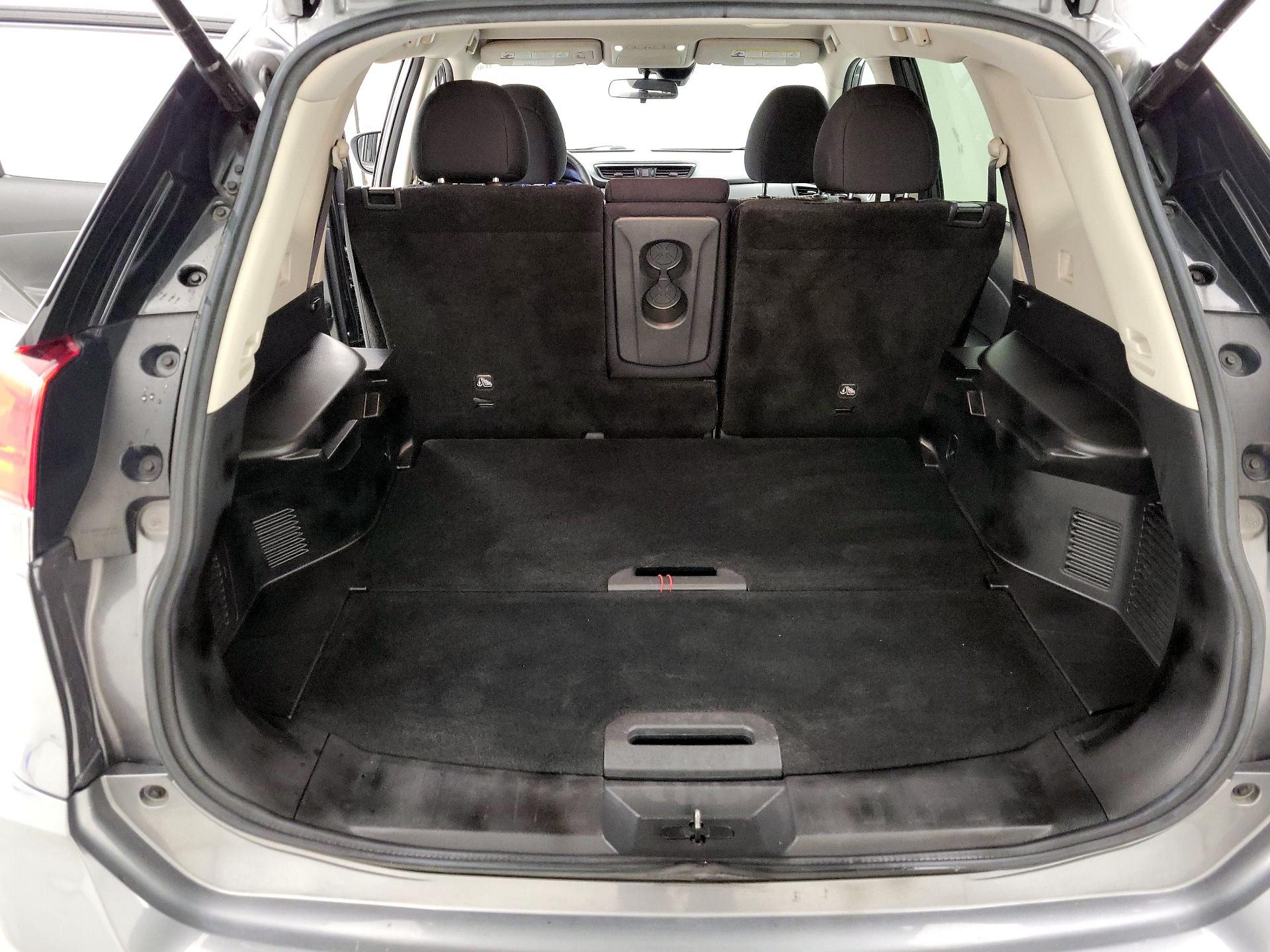 Thumbnail: 2019 Nissan Rogue - 20