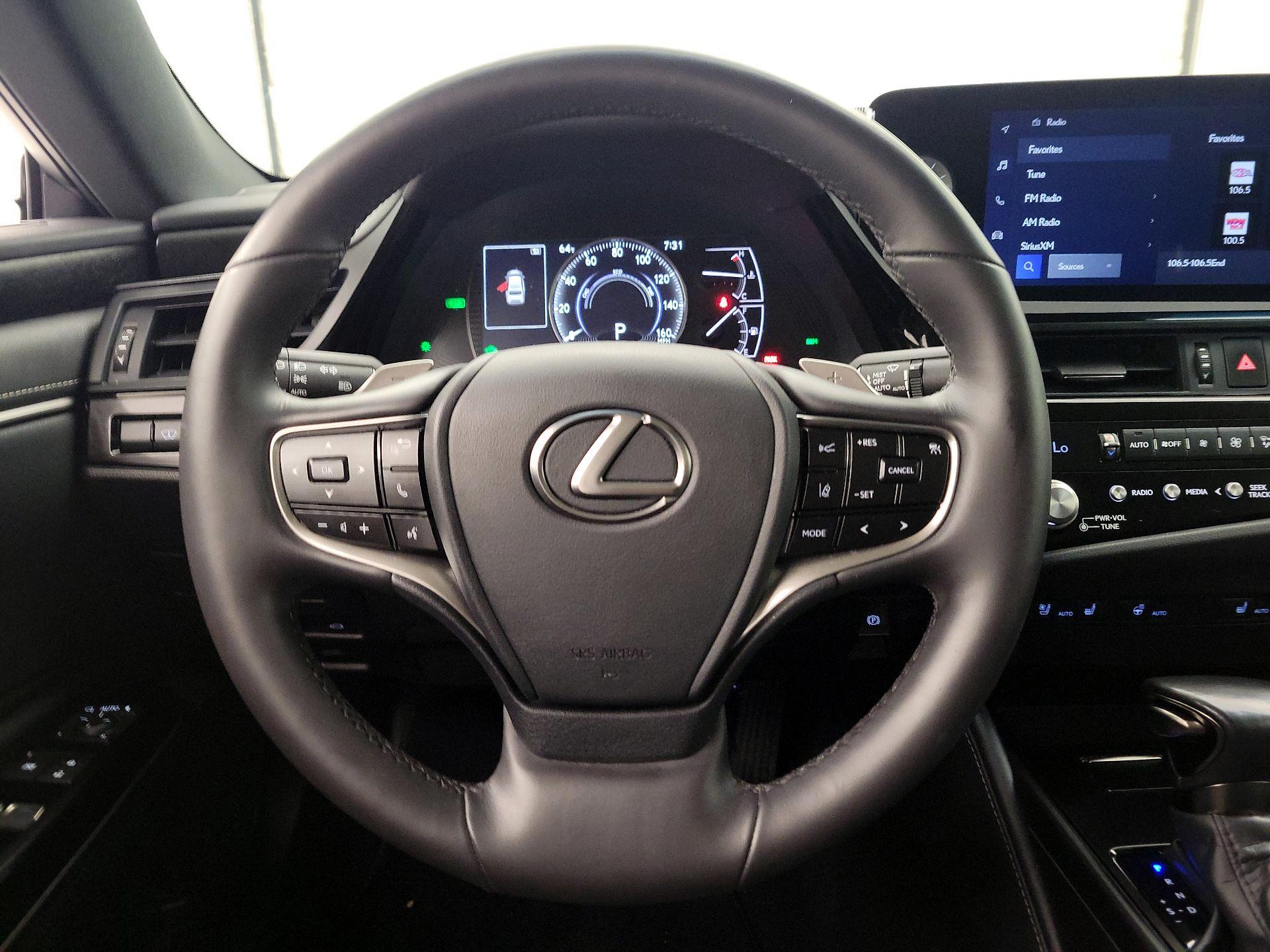 Thumbnail: 2024 Lexus ES - 10