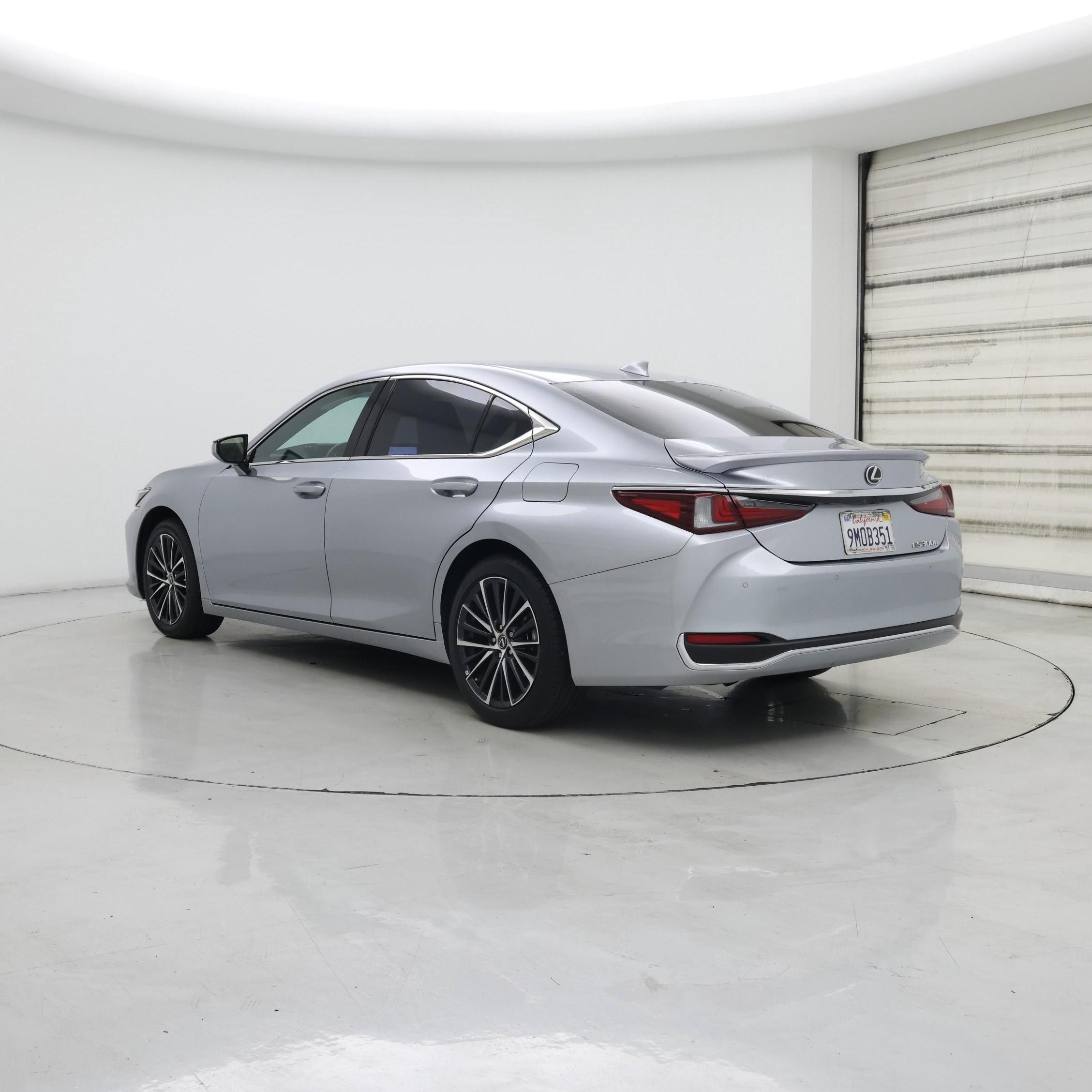 Thumbnail: 2024 Lexus ES - 2
